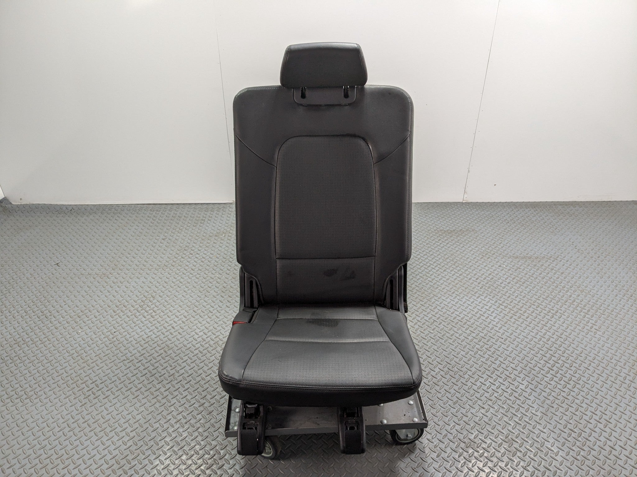 13 - 16 HYUNDAI SANTA FE OEM REAR LEFT SIDE 3RD ROW SEAT ASSEMBLY BLACK LEATHER