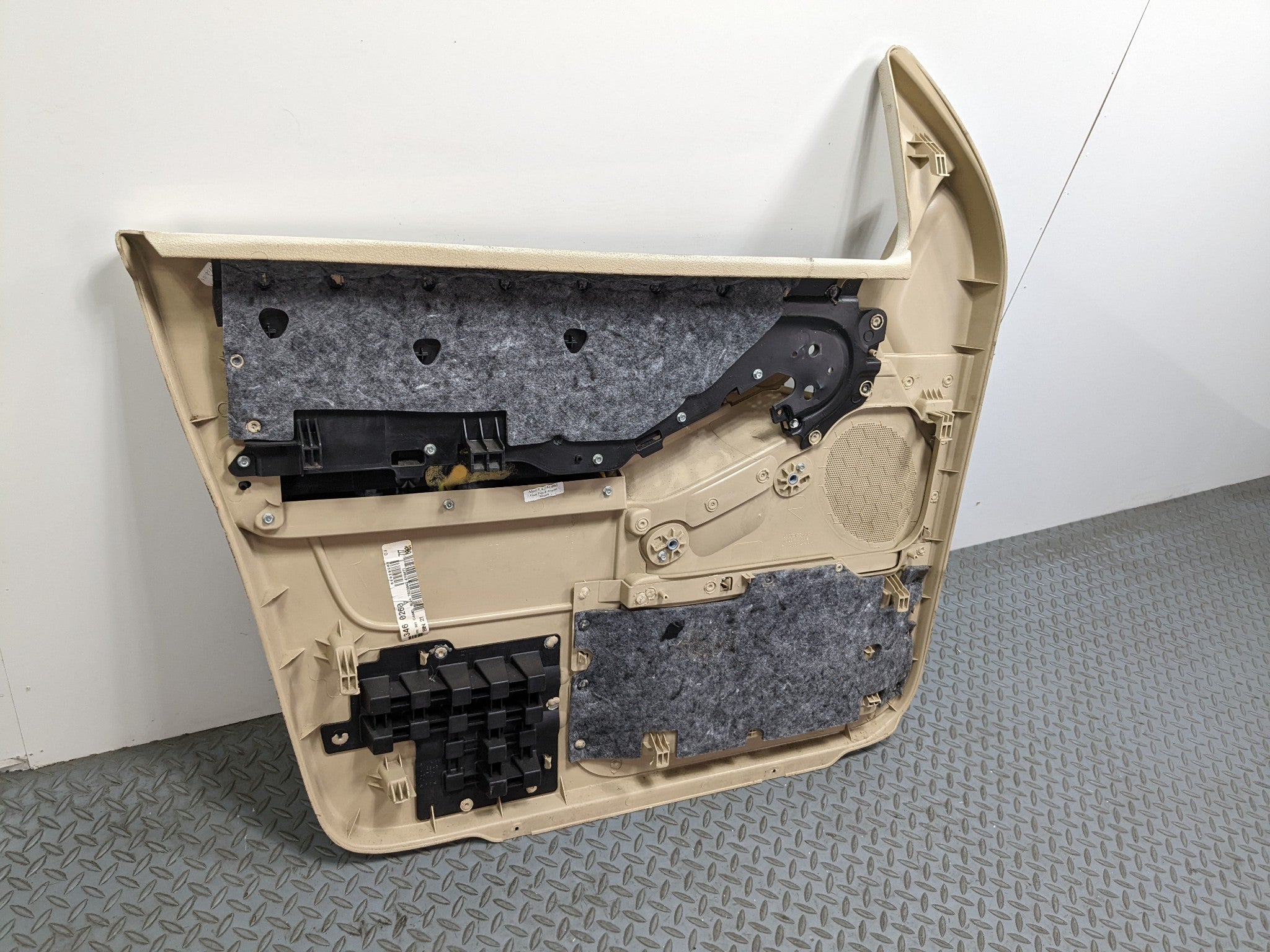 06 - 10 FORD EXPLORER OEM INTERIOR DOOR TRIM PANEL FRONT RIGHT PASSENGER SIDE