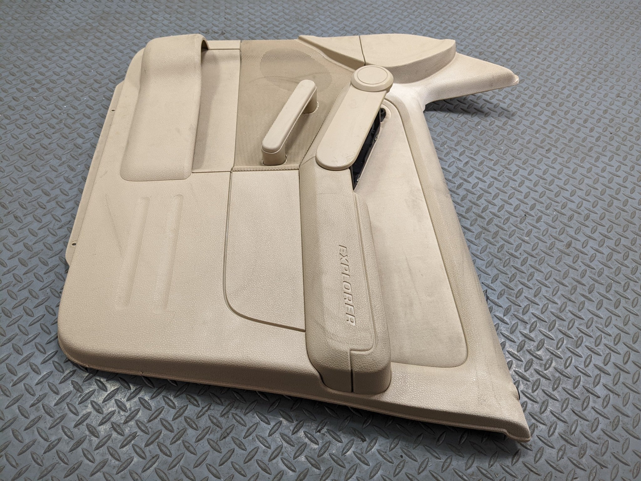 06 - 10 FORD EXPLORER OEM INTERIOR DOOR TRIM PANEL FRONT RIGHT PASSENGER SIDE