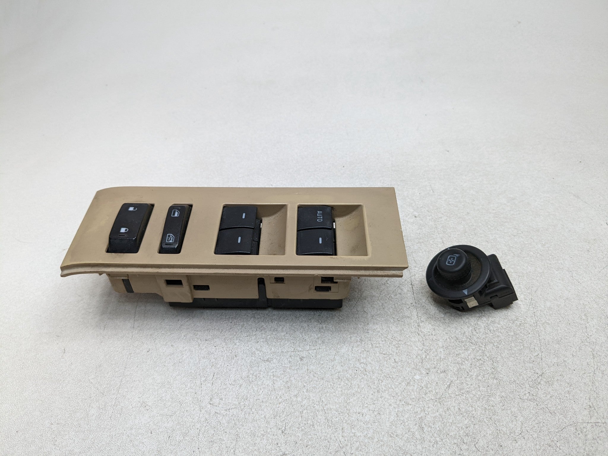 06 - 10 FORD EXPLORER OEM DOOR POWER MASTER WINDOW WITH MIRROR SWITCH FRONT LEFT
