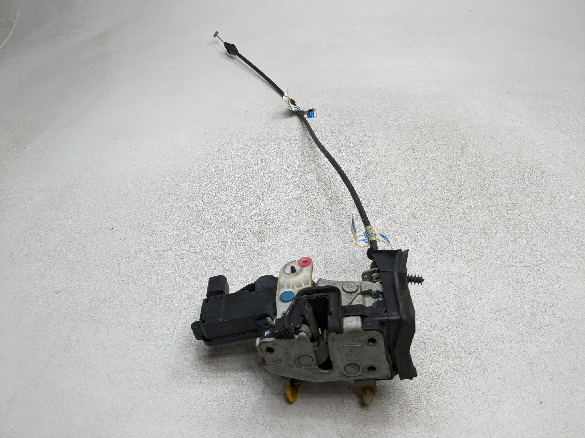 06 - 10 FORD EXPLORER OEM DOOR LOCK LATCH ACTUATOR FRONT RIGHT PASSENGER SIDE