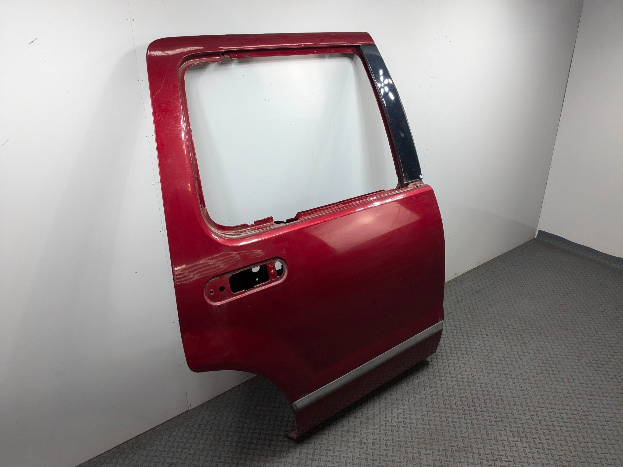 06 - 10 FORD EXPLORER OEM DOOR SHELL PANEL ASSEMBLY REAR RIGHT PASSENGER SIDE