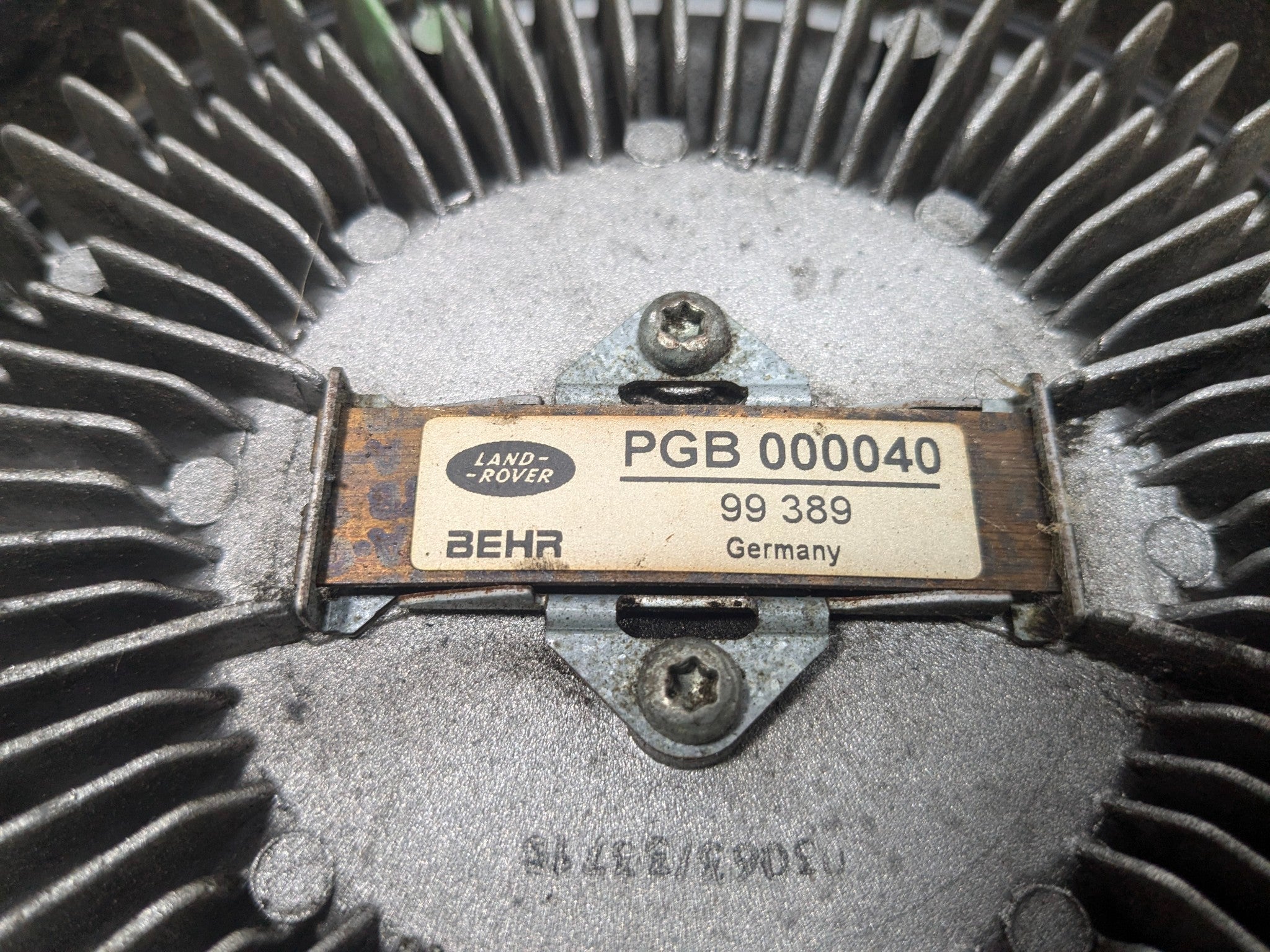 2003 - 2005 LAND ROVER RANGE ROVER OEM FAN BLADE WITH CLUTCH ENGINE COOLING