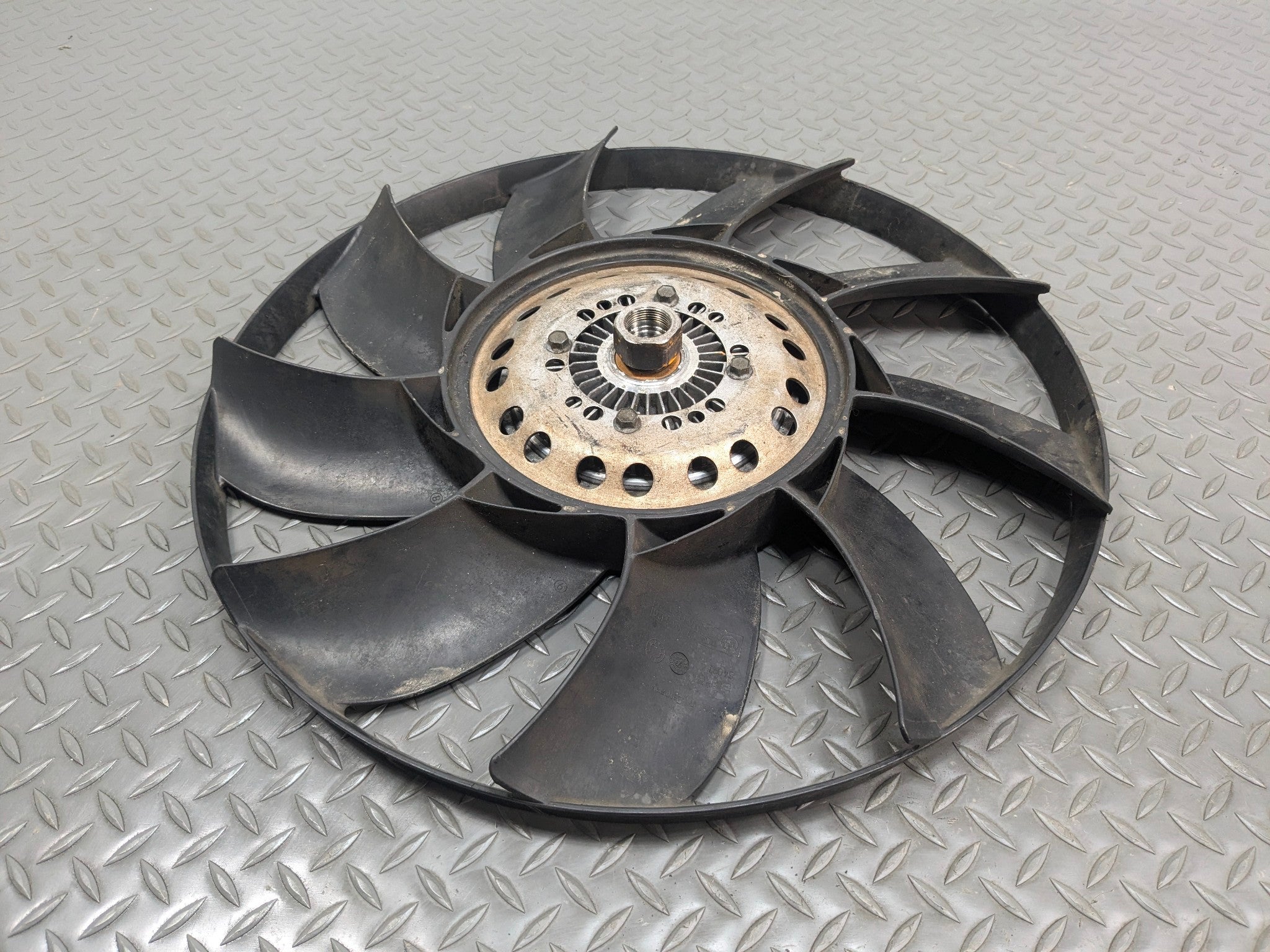 2003 - 2005 LAND ROVER RANGE ROVER OEM FAN BLADE WITH CLUTCH ENGINE COOLING