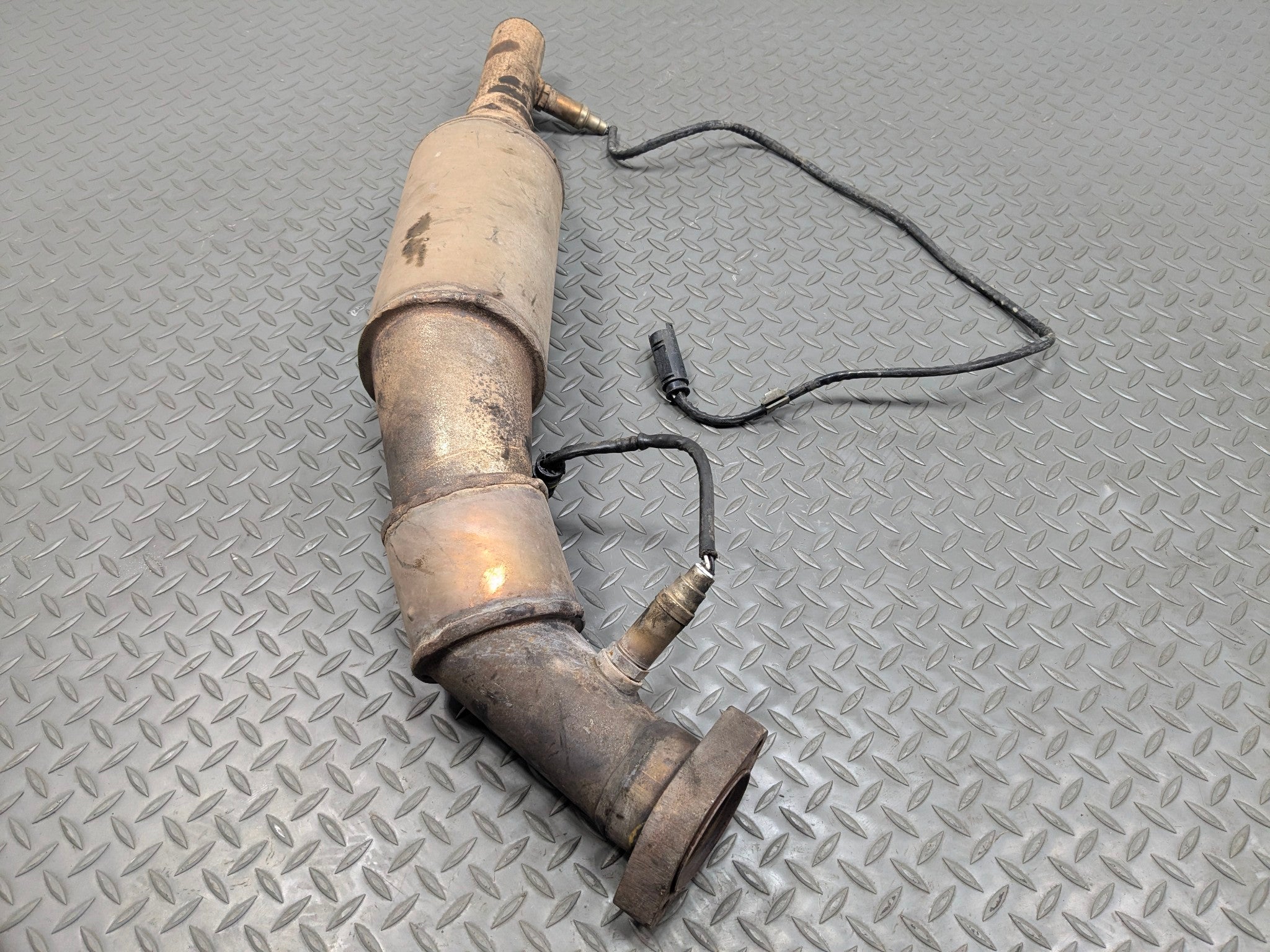 2003 - 2005 LAND ROVER RANGE ROVER OEM LEFT SIDE EXHAUST MANIFOLD DOWNPIPE