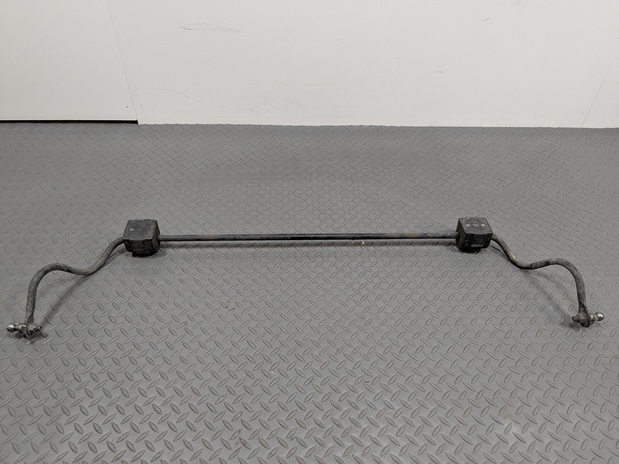 2014 - 2016 BMW 528I OEM SUSPENSION STABILIZER BAR ANTI ROLL ROD REAR SIDE