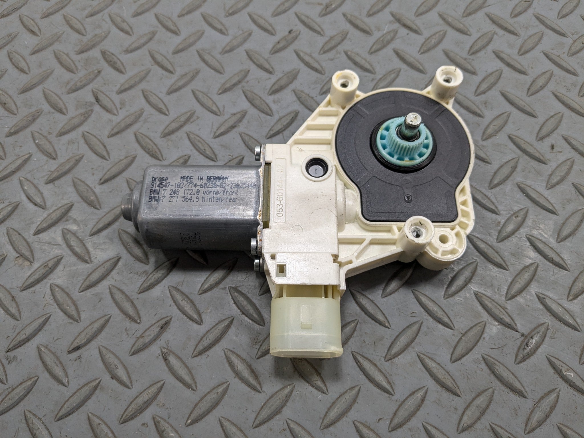 2014 - 2016 BMW 528I OEM POWER WINDOW REGULATOR MOTOR FRONT RIGHT PASSENGER SIDE