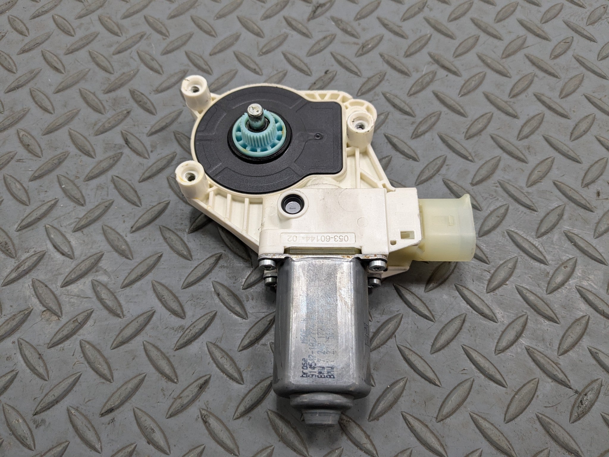 2014 - 2016 BMW 528I OEM POWER WINDOW REGULATOR MOTOR FRONT RIGHT PASSENGER SIDE