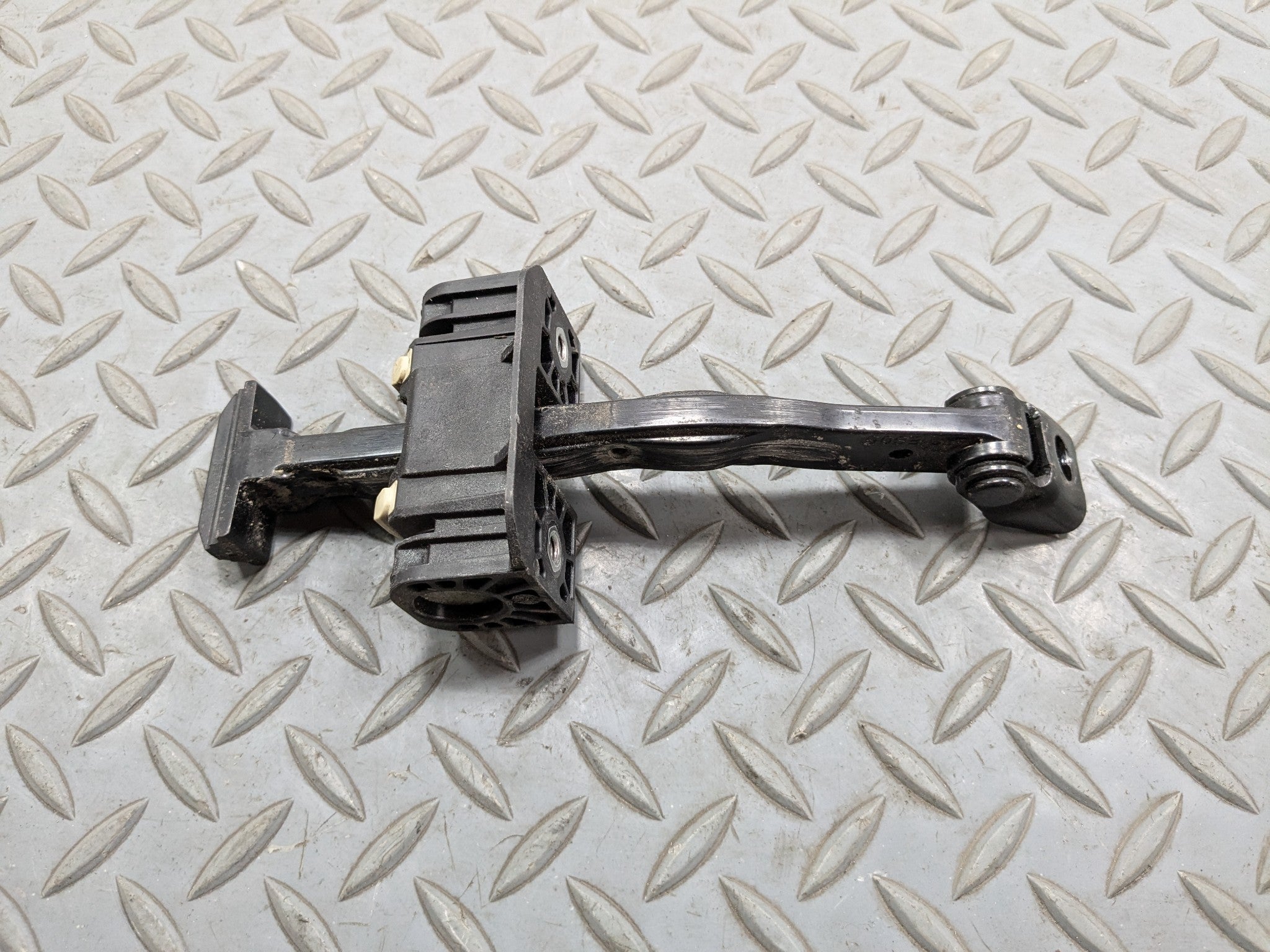 2014 - 2016 BMW 528I OEM DOOR CHECK STRAP STOPPER FRONT LEFT DRIVER SIDE