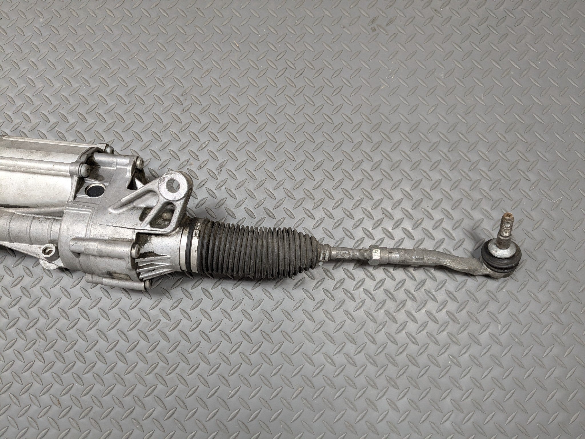 2014 - 2016 BMW 528I OEM ELECTRIC POWER STEERING GEAR RACK AND PINION ASSEMBLY
