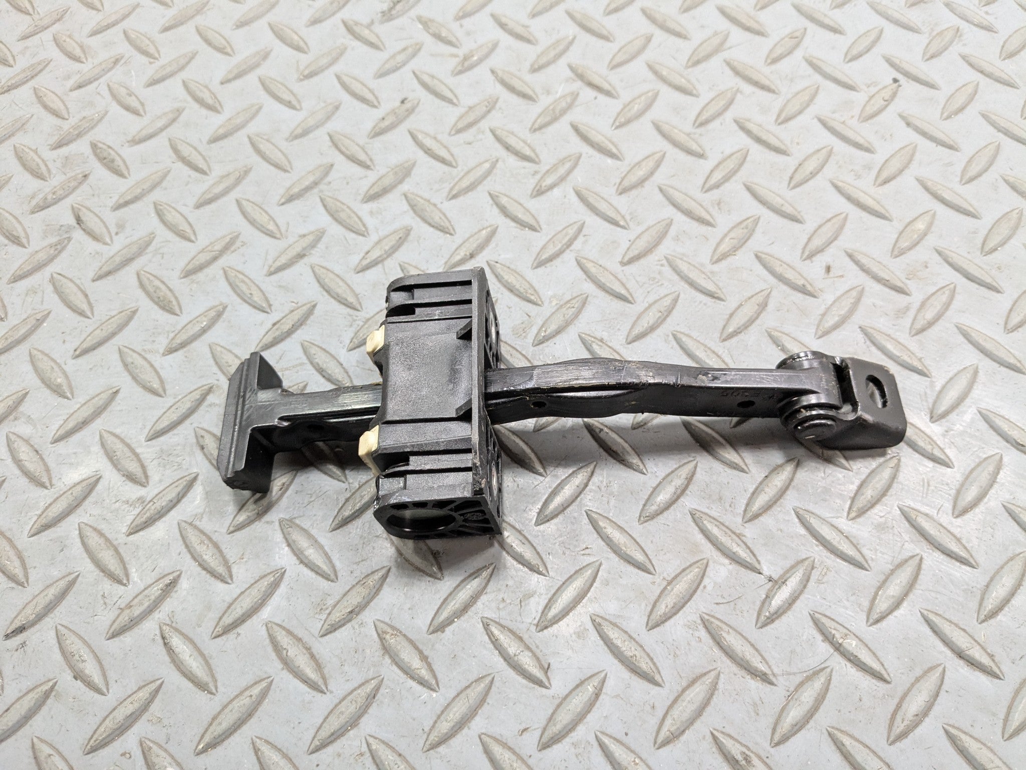 2014 - 2016 BMW 528I OEM DOOR CHECK STRAP STOPPER FRONT RIGHT PASSENGER SIDE