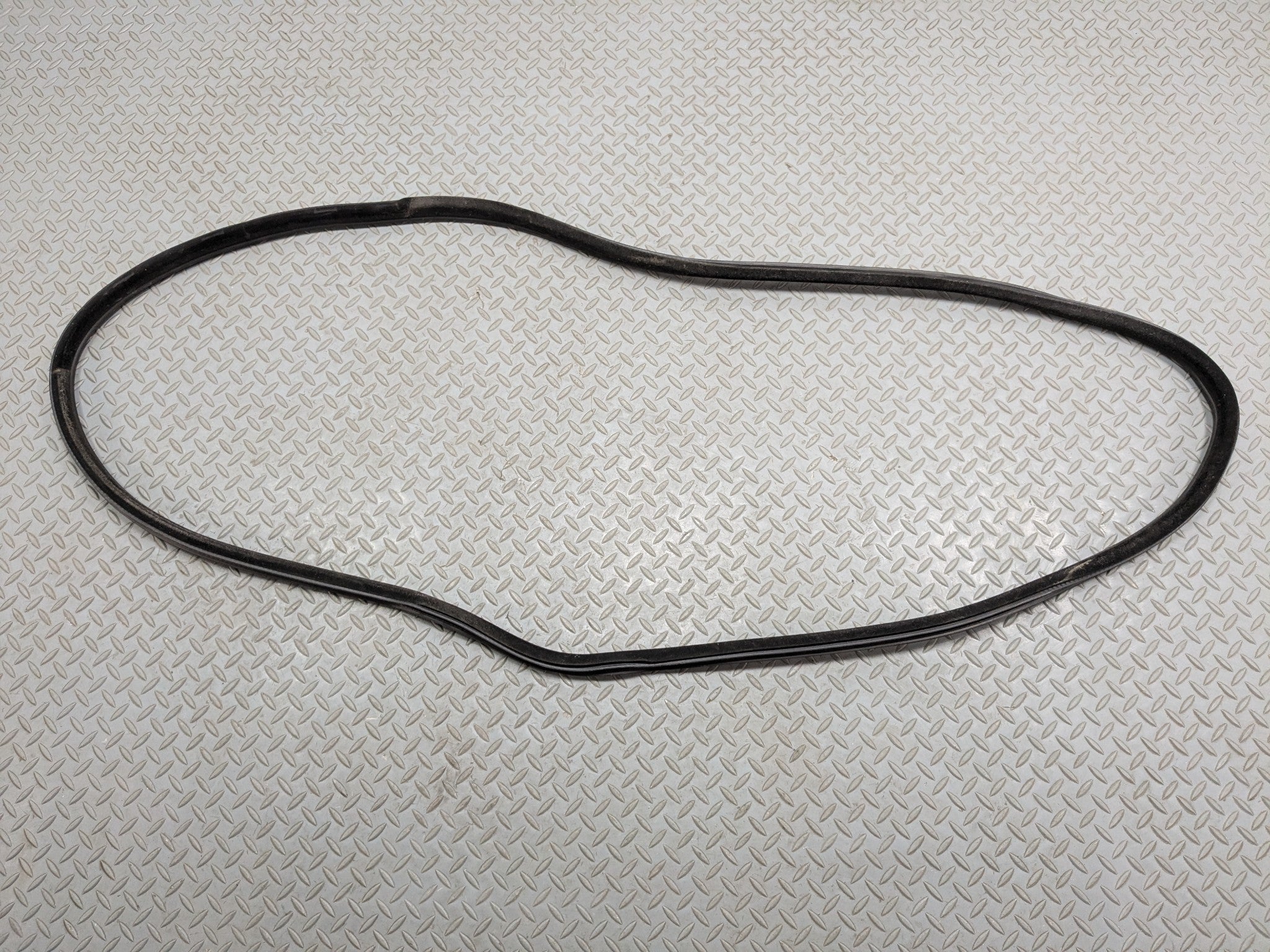 2014 - 2016 BMW 528I OEM DOOR SEAL WEATHER STRIPPING RUBBER RAER RIGHT SIDE