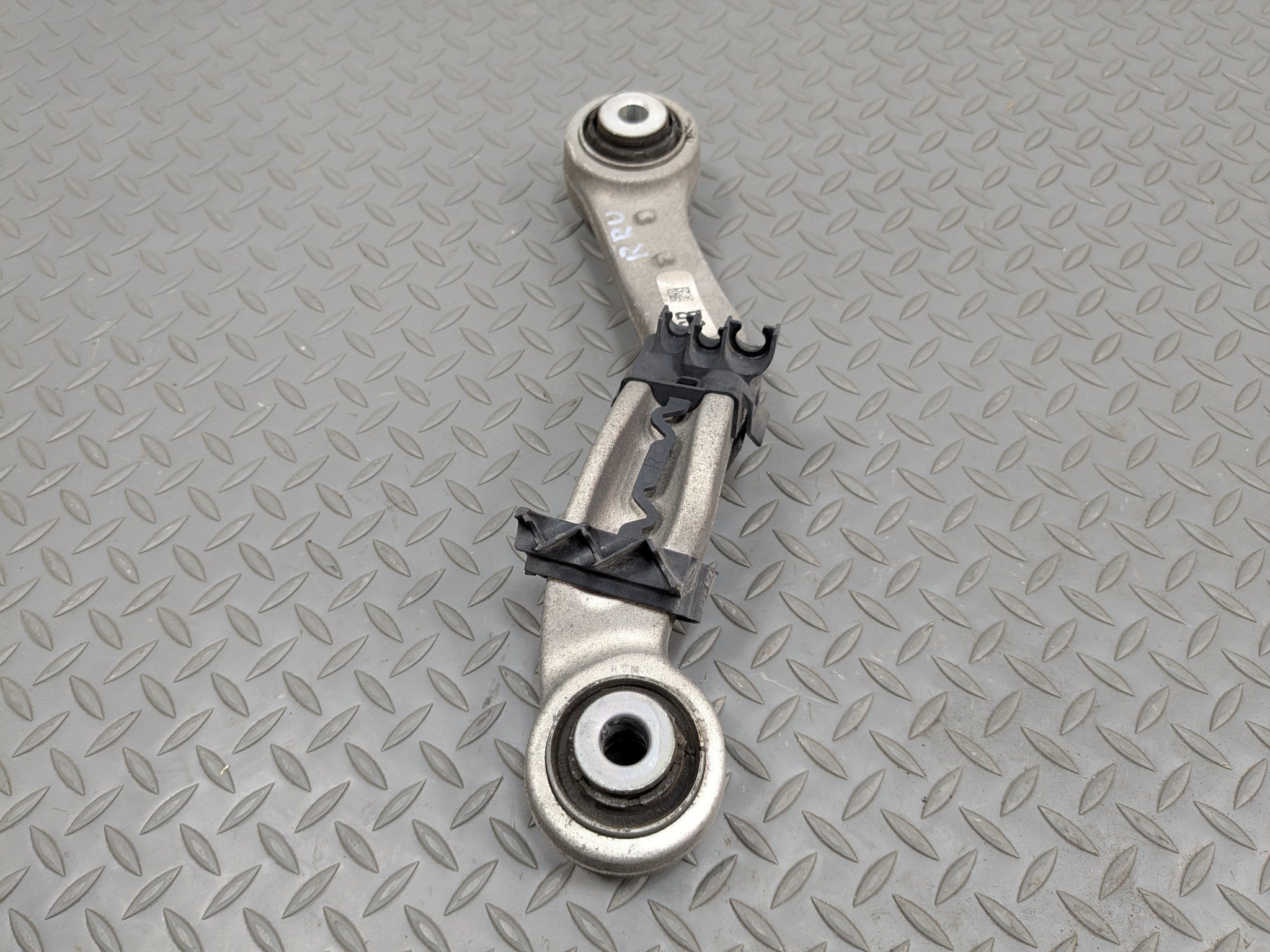 2014 - 2016 BMW 528I OEM UPPER FORWARD CONTROL ARM REAR RIGHT PASSENGER SIDE