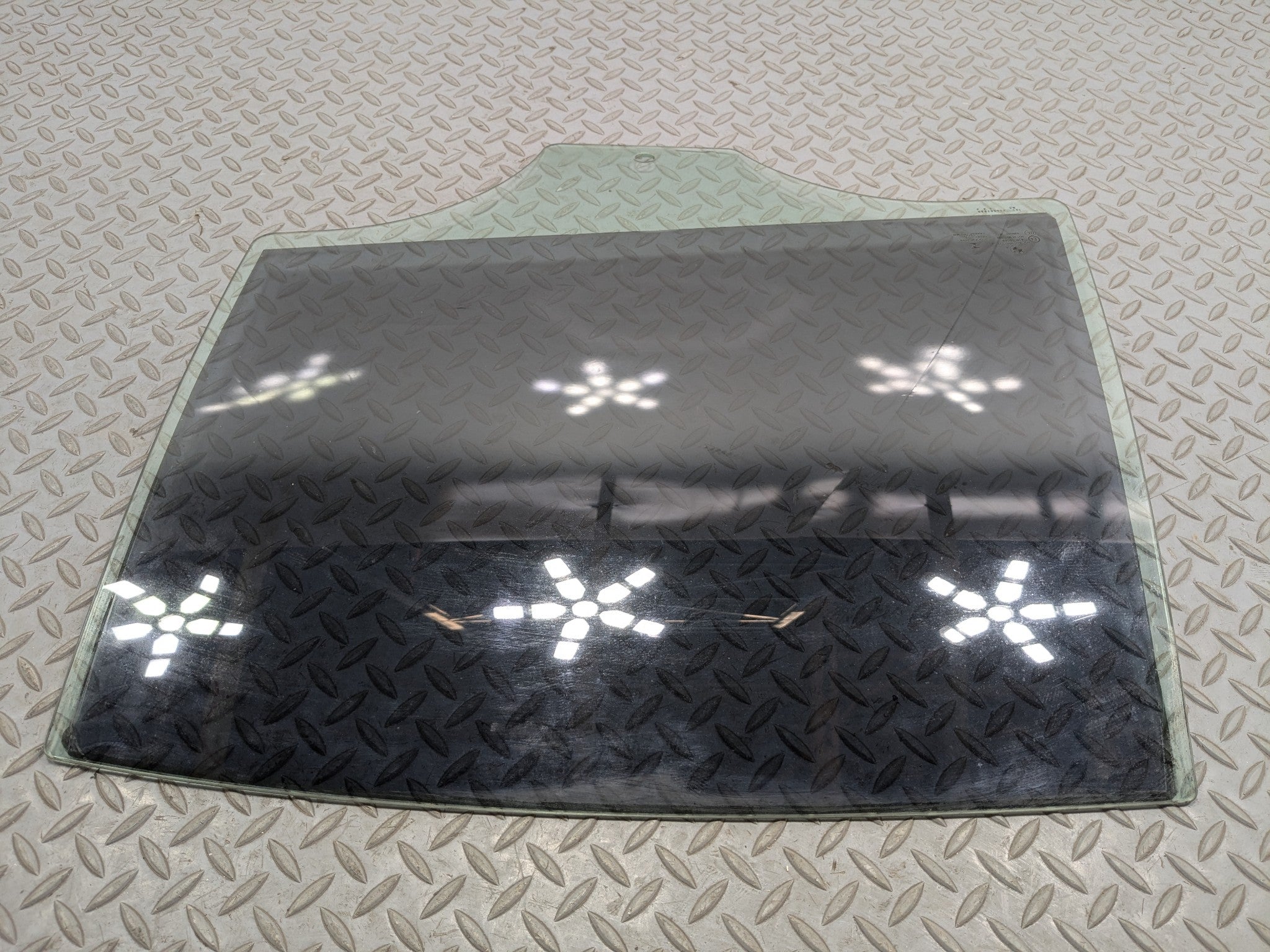 2014 - 2016 BMW 528I OEM DOOR WINDOW GLASS REAR LEFT DRIVER SIDE