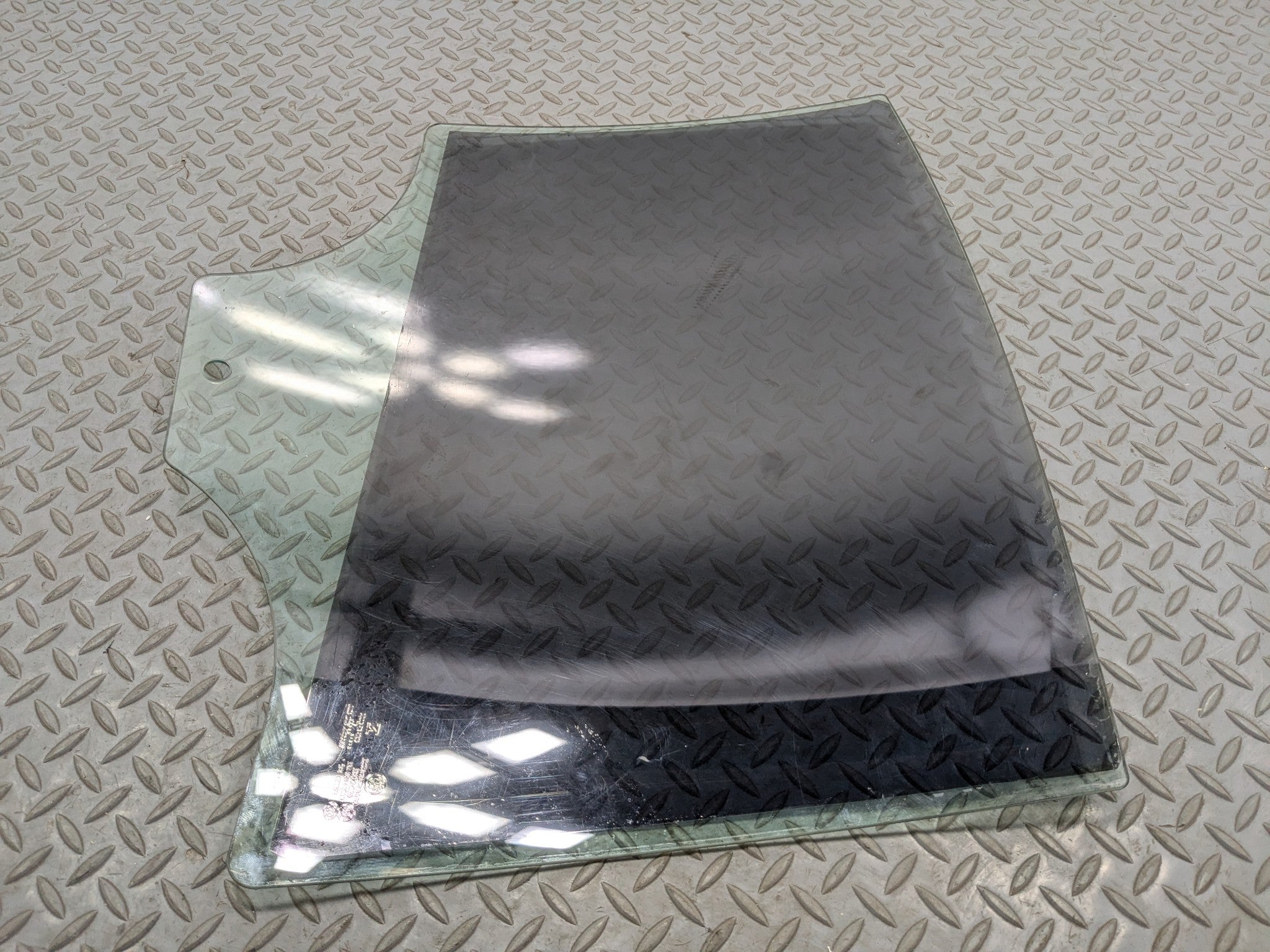 2014 - 2016 BMW 528I OEM DOOR WINDOW GLASS REAR LEFT DRIVER SIDE