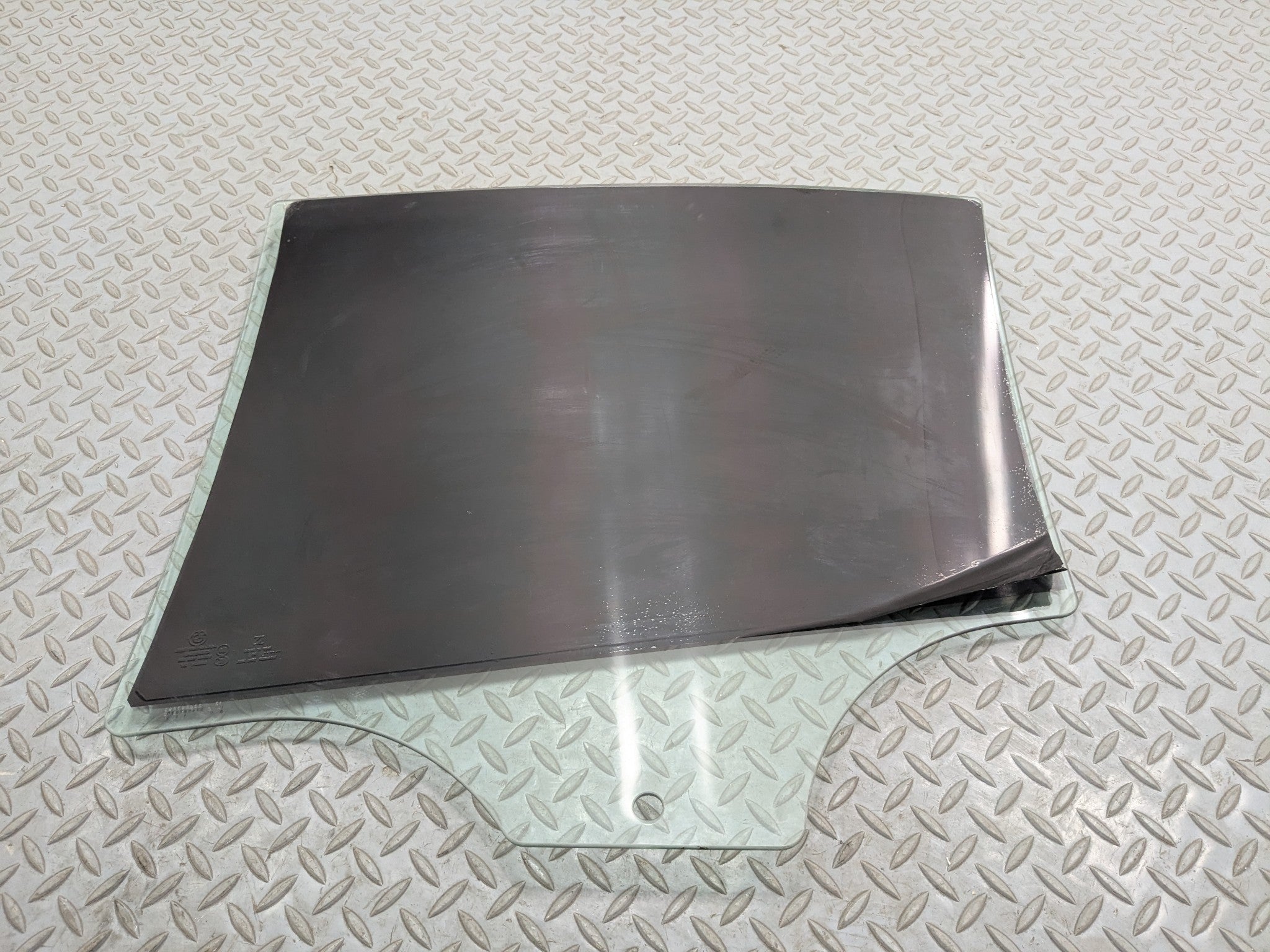 2014 - 2016 BMW 528I OEM DOOR WINDOW GLASS REAR RIGHT PASSENGER SIDE