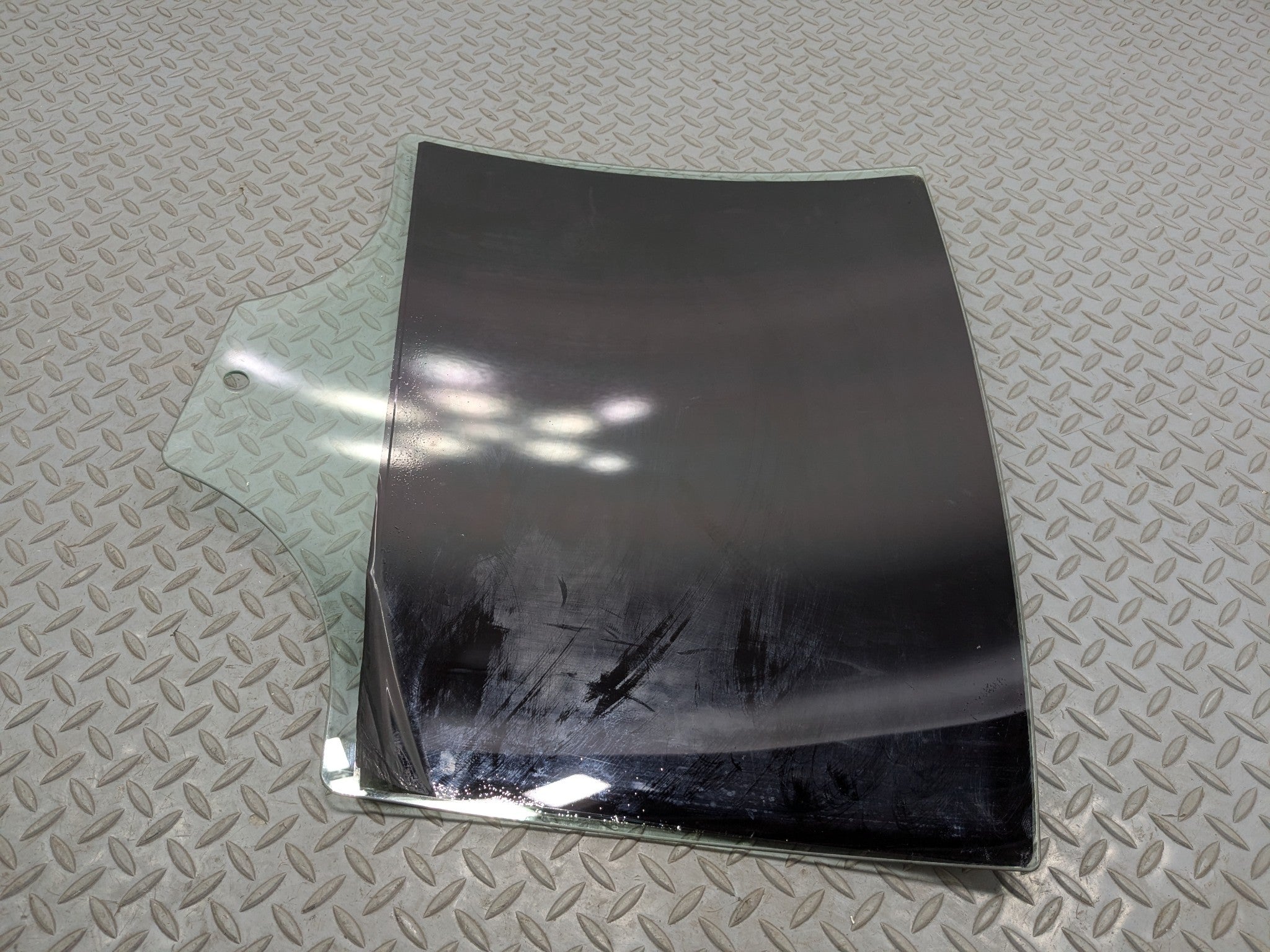 2014 - 2016 BMW 528I OEM DOOR WINDOW GLASS REAR RIGHT PASSENGER SIDE
