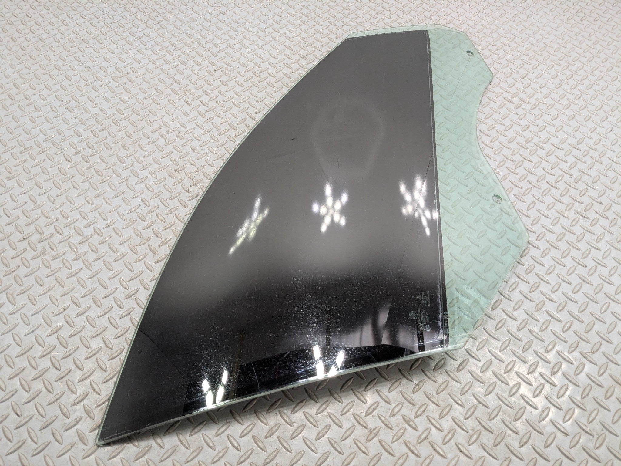 2014 - 2016 BMW 528I OEM DOOR WINDOW GLASS FRONT RIGHT PASSENGER SIDE