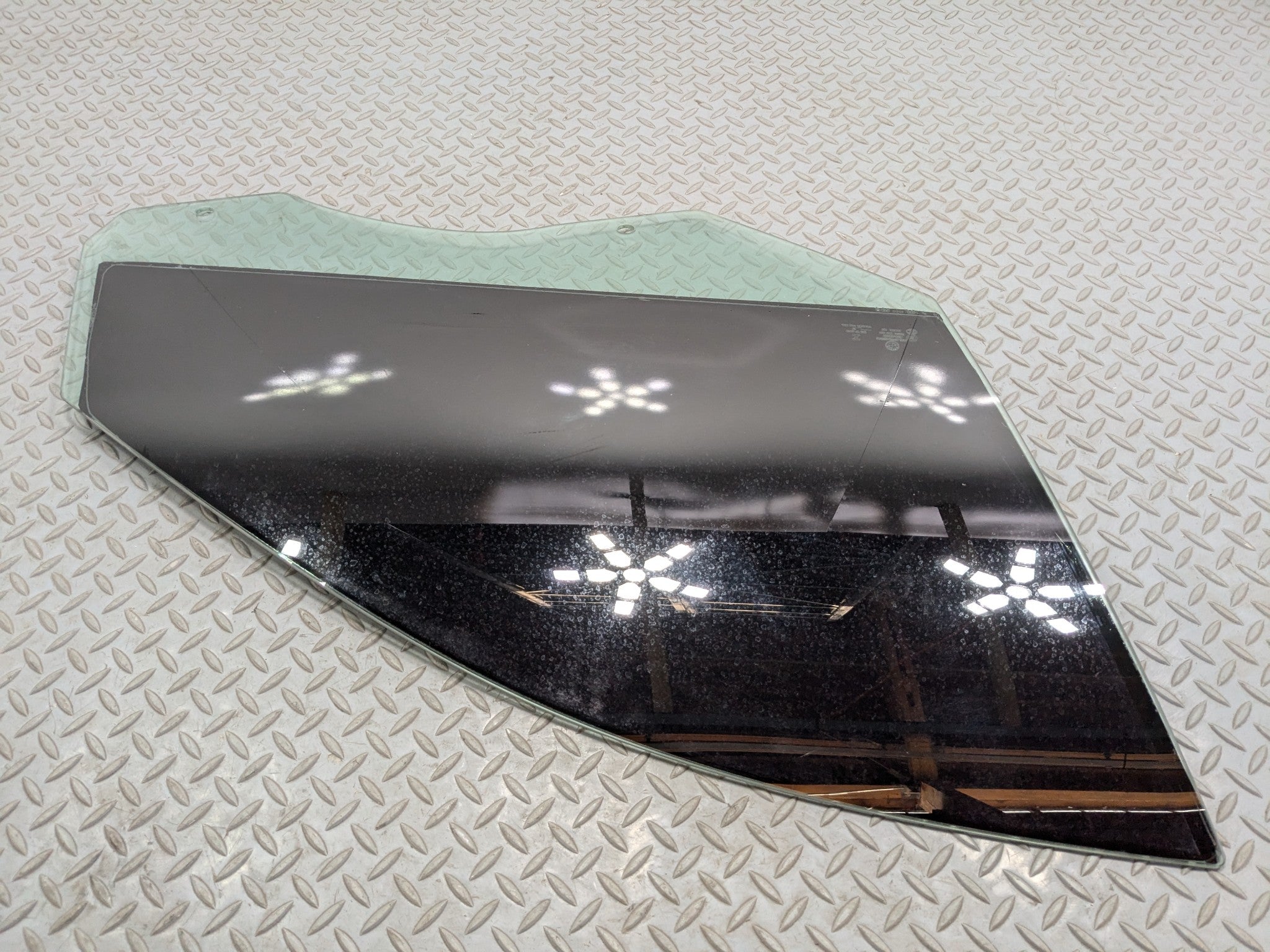 2014 - 2016 BMW 528I OEM DOOR WINDOW GLASS FRONT RIGHT PASSENGER SIDE