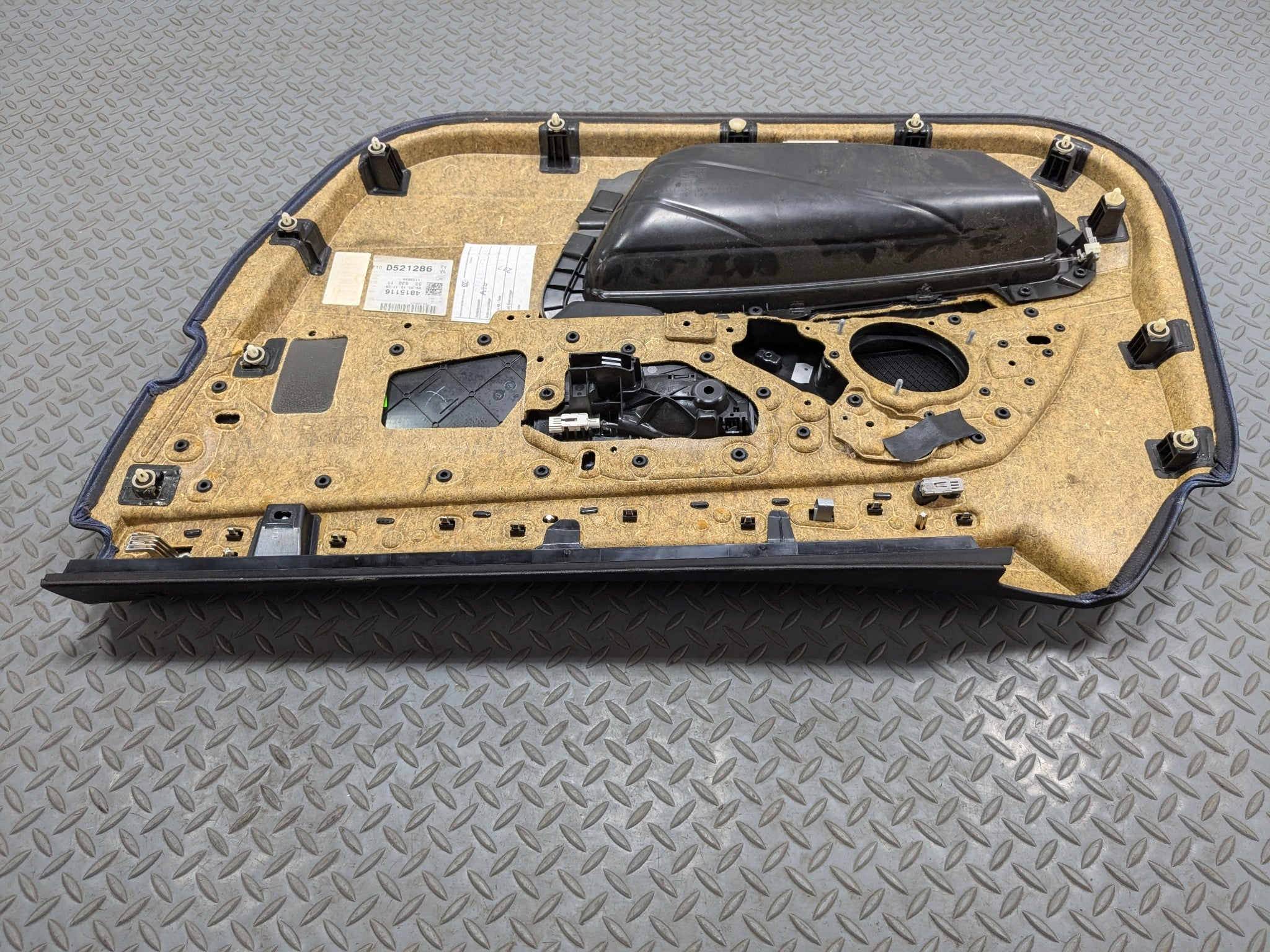 2014 - 2016 BMW 528I OEM INTERIOR DOOR TRIM PANEL BLACK FRONT LEFT DRIVER SIDE