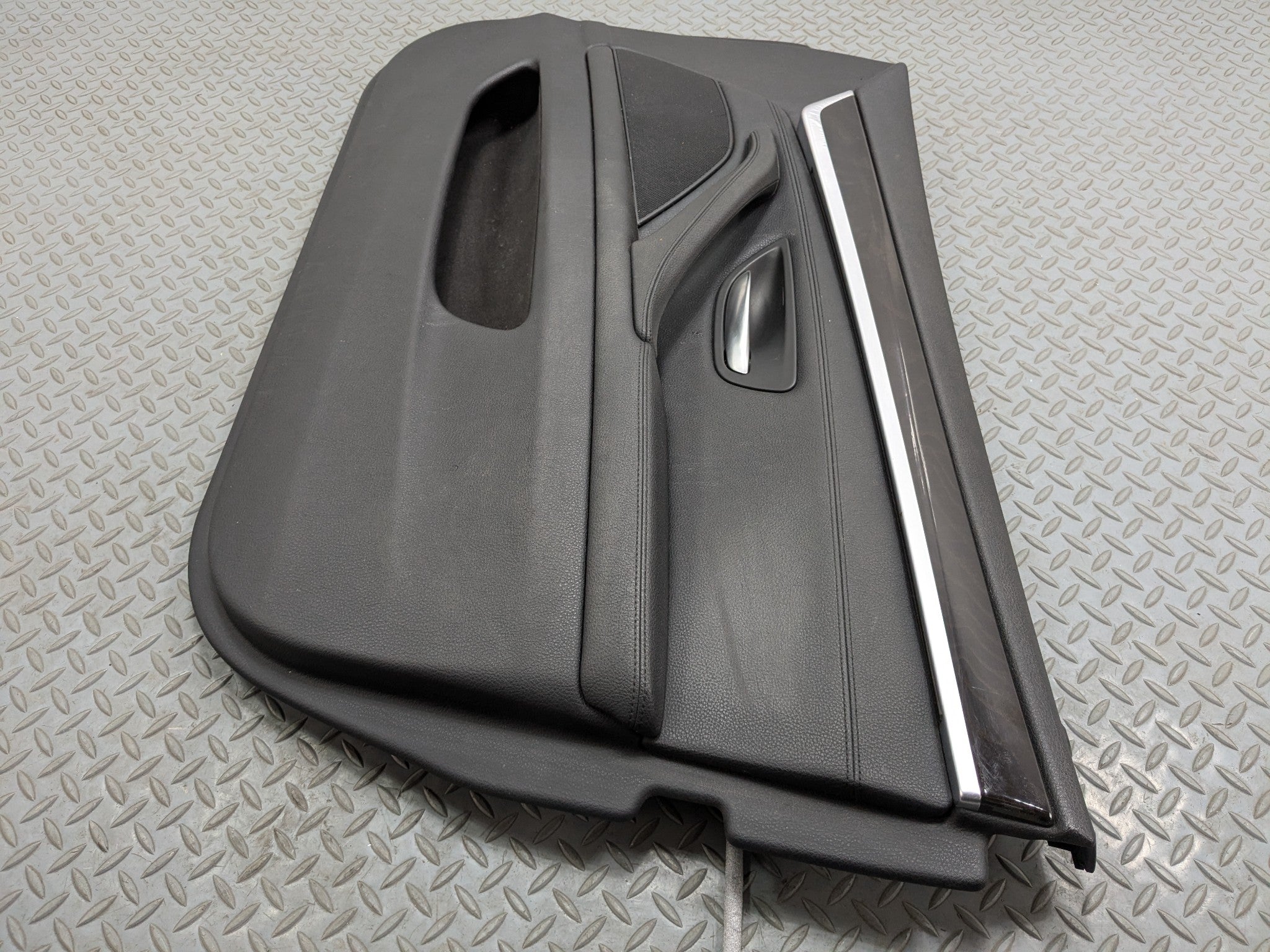 2014 - 2016 BMW 528I OEM INTERIOR DOOR TRIM PANEL FRONT RIGHT PASSENGER SIDE