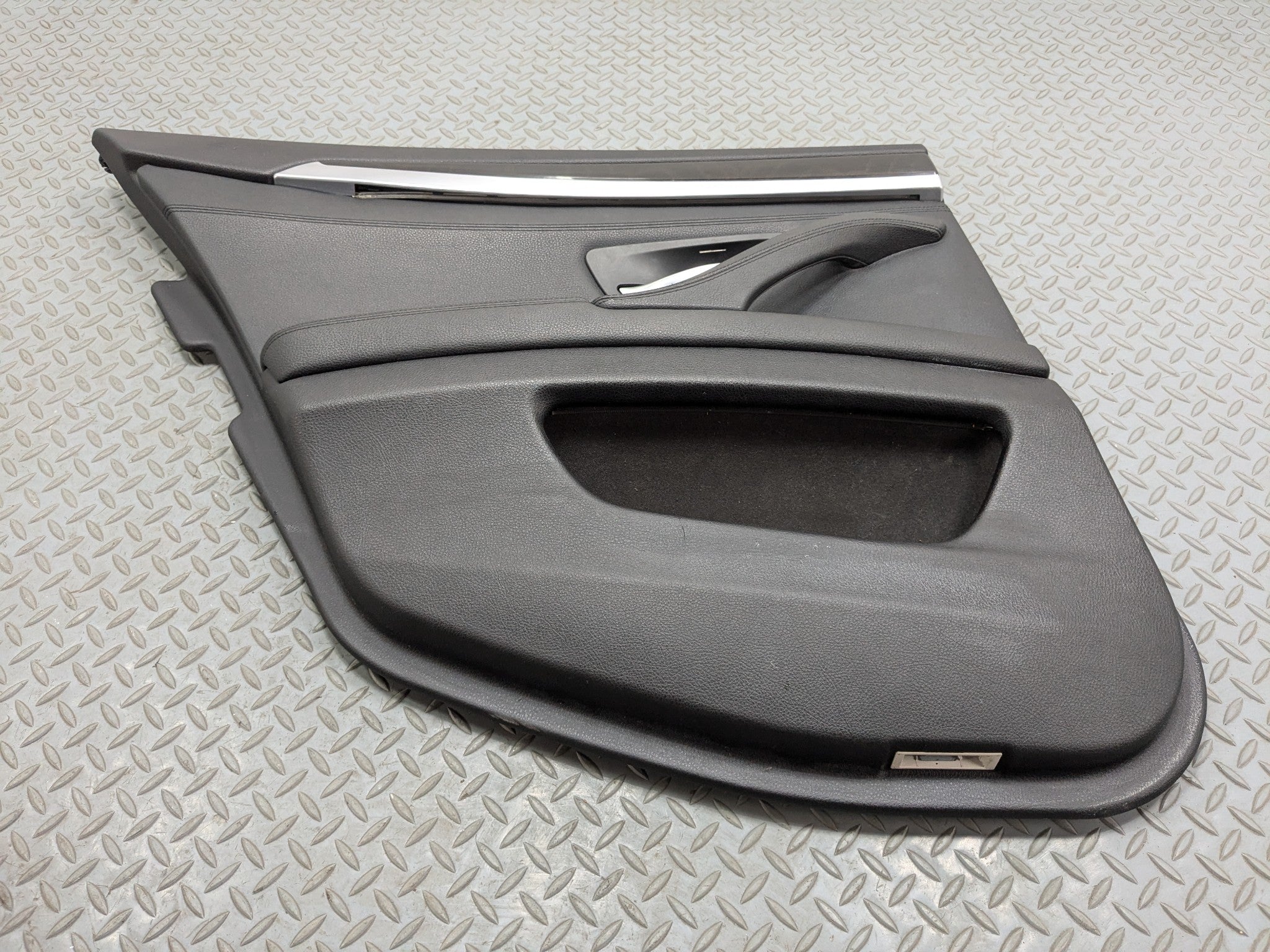 2014 - 2016 BMW 528I OEM INTERIOR DOOR TRIM PANEL REAR LEFT DRIVER SIDE
