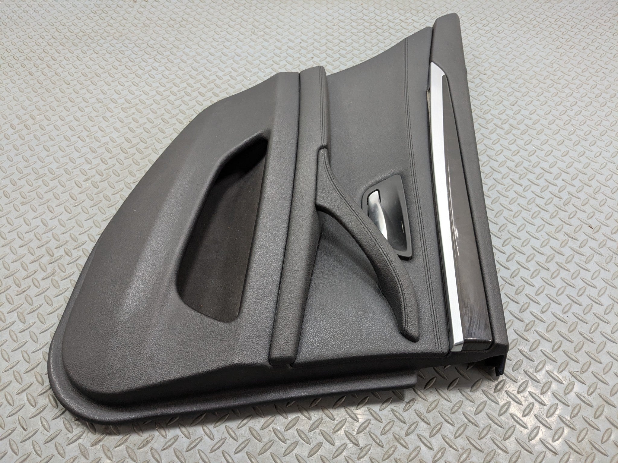 2014 - 2016 BMW 528I OEM INTERIOR DOOR TRIM PANEL REAR LEFT DRIVER SIDE
