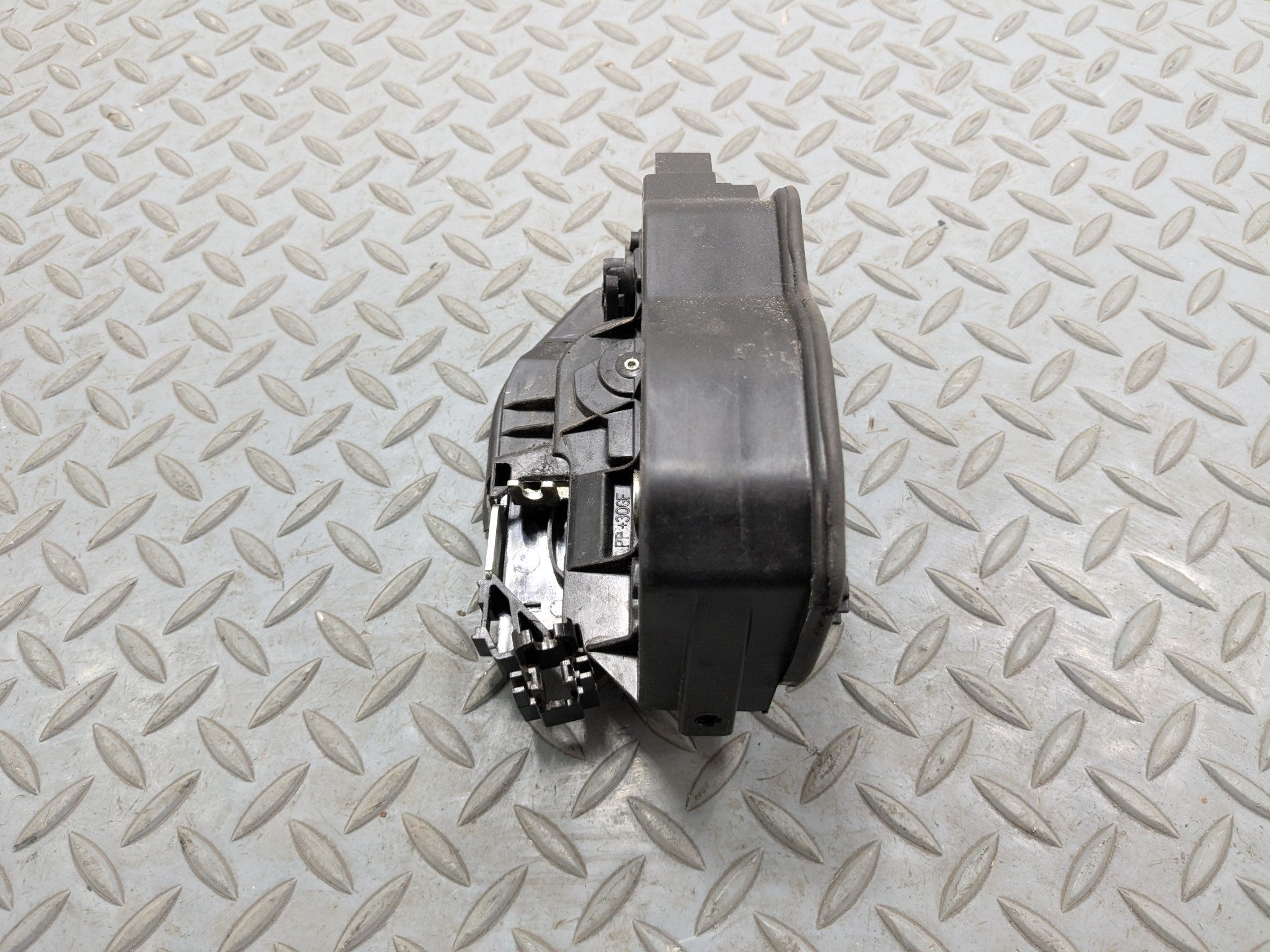 2014 - 2016 BMW 528I OEM DOOR LATCH LOCK ACTUATOR FRONT RIGHT PASSENGER SIDE