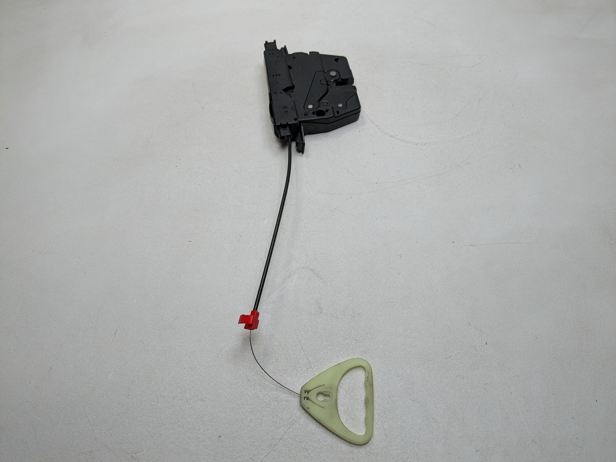 2014 - 2016 BMW 528I OEM LID LATCH REAR TRUNK LIFTGATE LOCK RELEASE ACTUATOR
