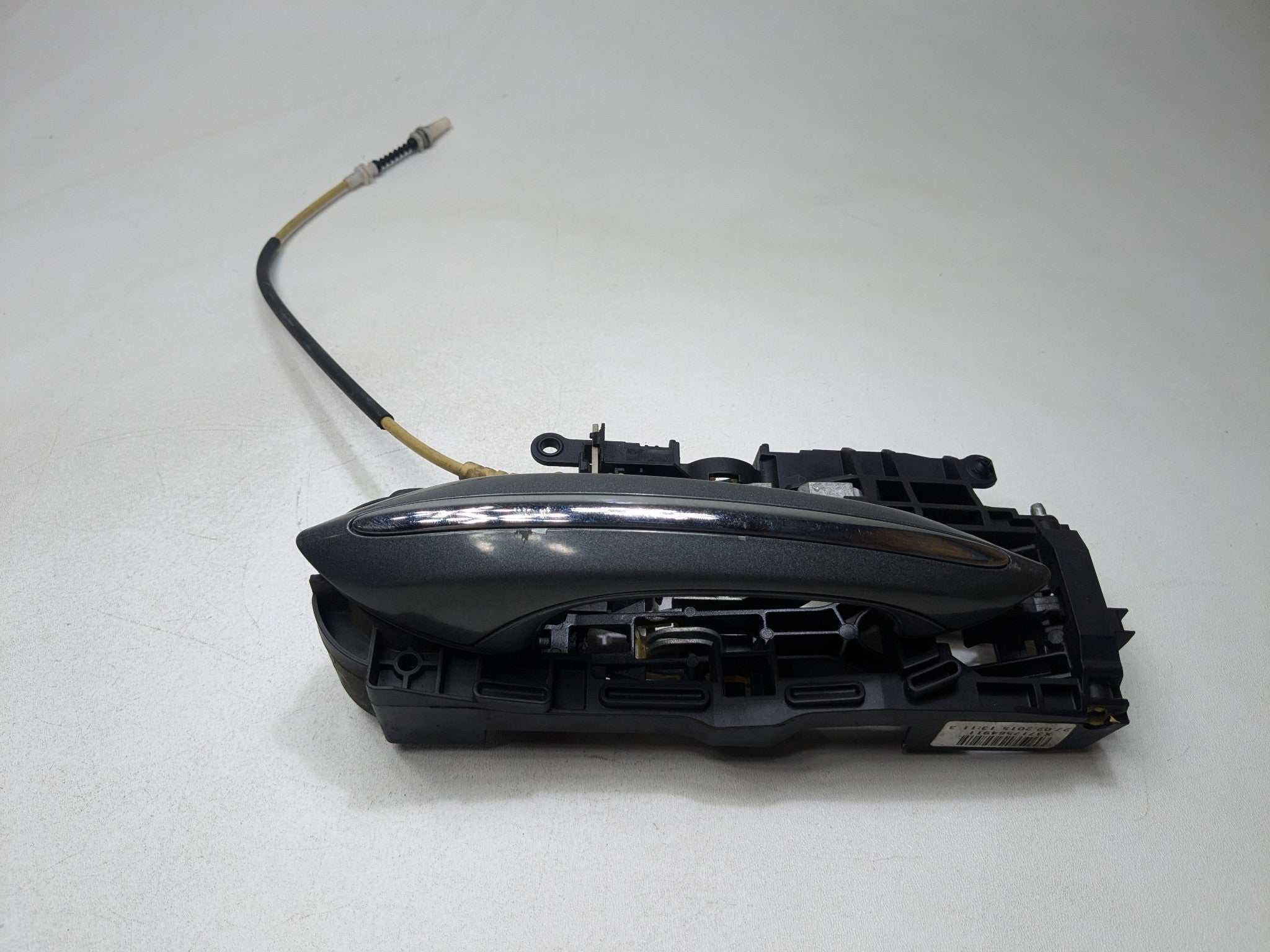 2014 - 2016 BMW 528I OEM EXTERIOR DOOR HANDLE REAR LEFT DRIVER SIDE