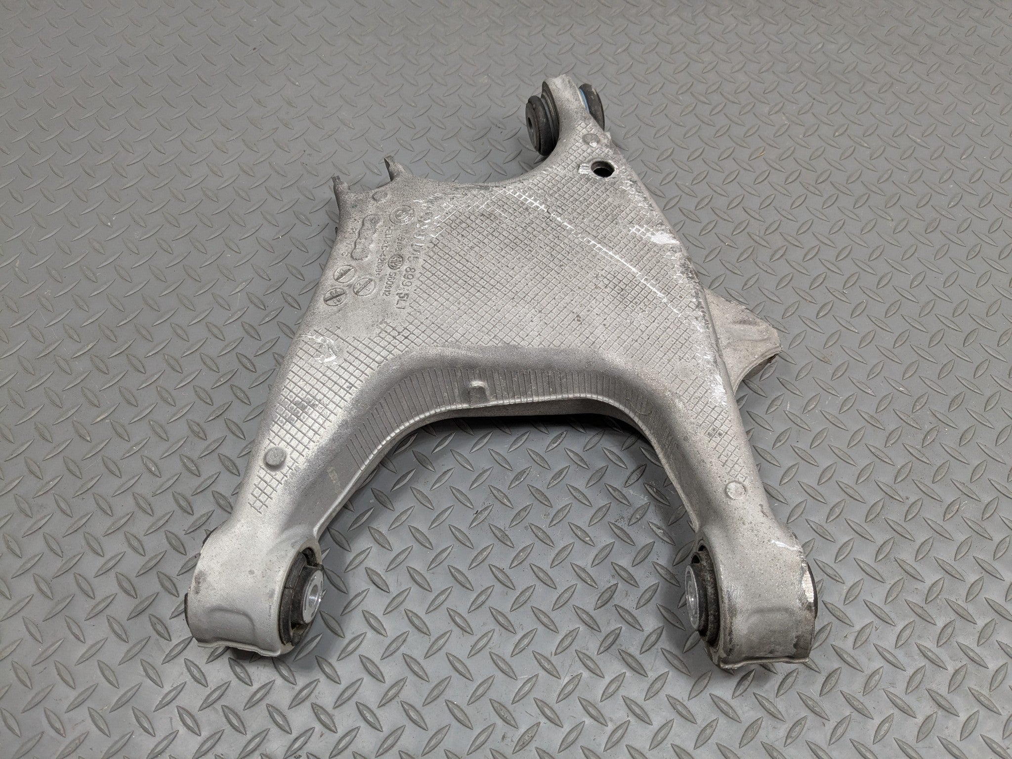2014 - 2016 BMW 528I OEM LOWER CONTROL ARM REAR LEFT DRIVER SIDE