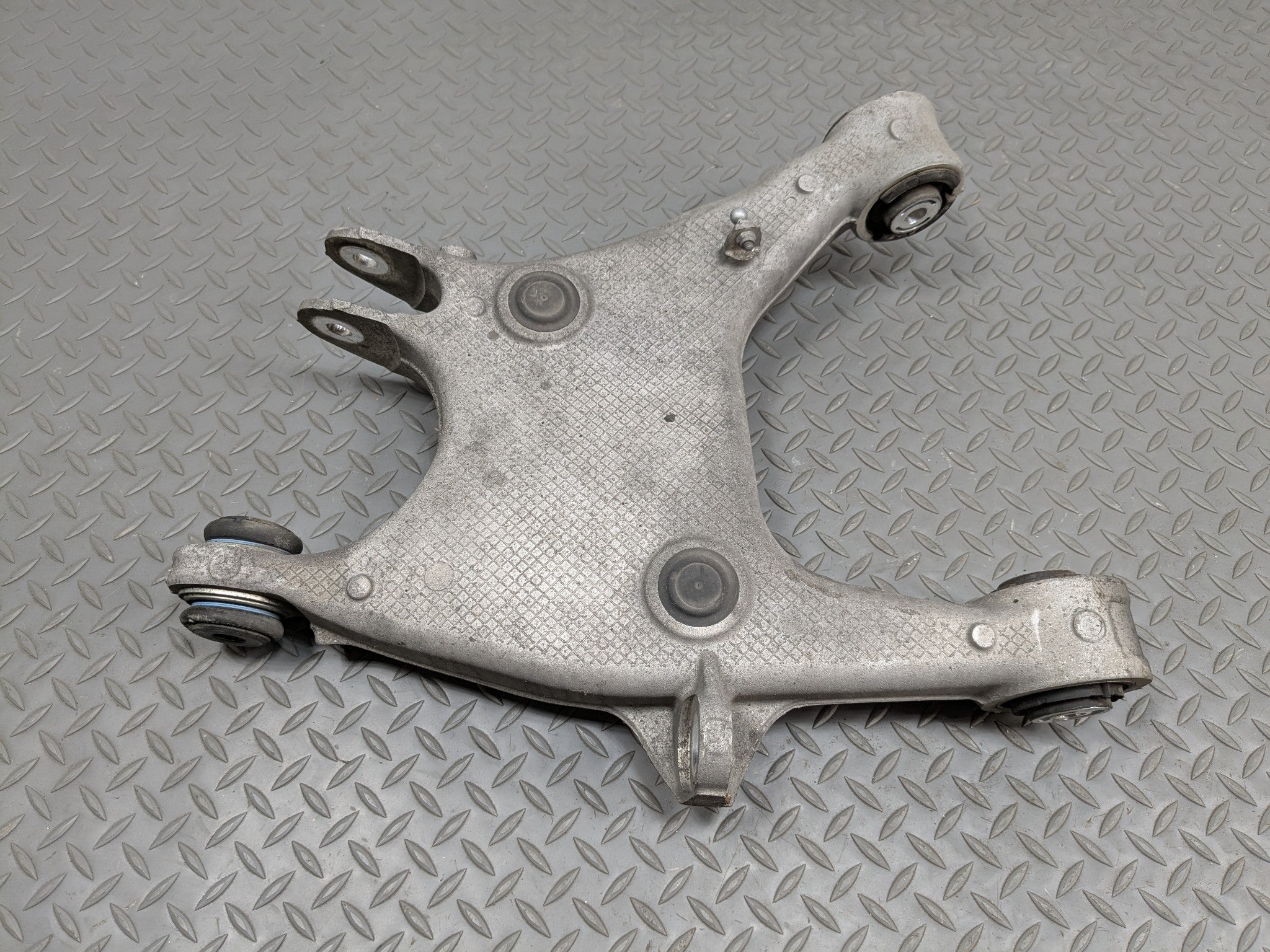 2014 - 2016 BMW 528I OEM LOWER CONTROL ARM REAR LEFT DRIVER SIDE