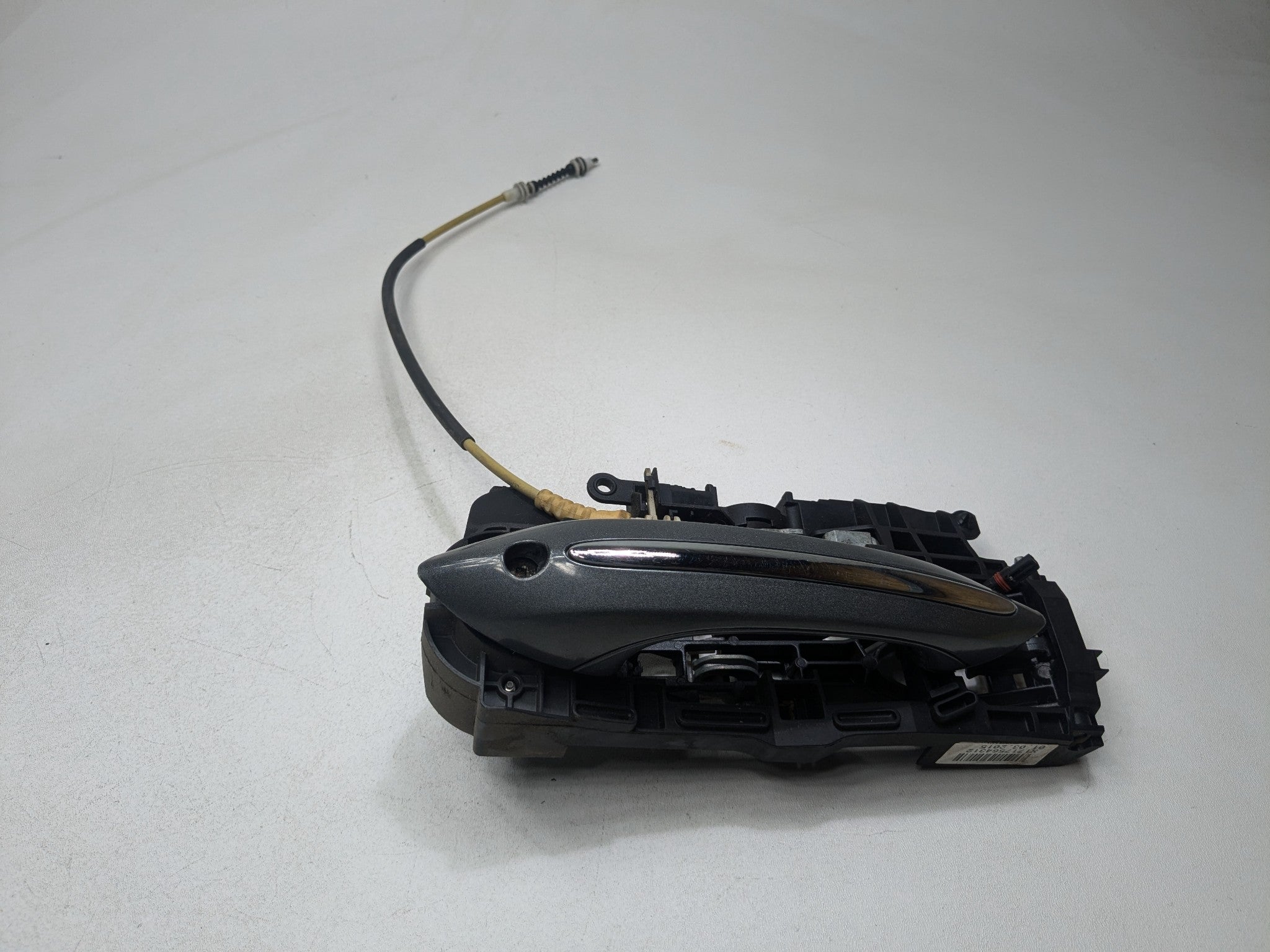 2014 - 2016 BMW 528I OEM EXTERIOR DOOR HANDLE FRONT LEFT DRIVER SIDE