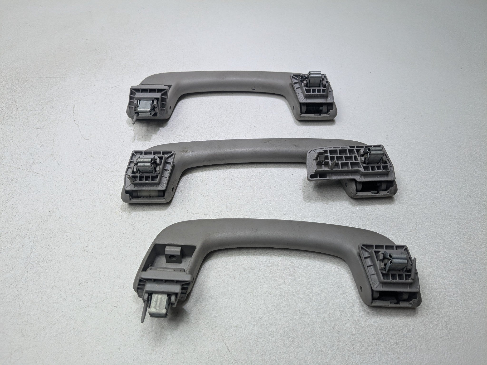 2014 - 2016 BMW 528I OEM INTERIOR GRAB BAR HANDLE FRONT AND REAR UPPER ROOF GRAY