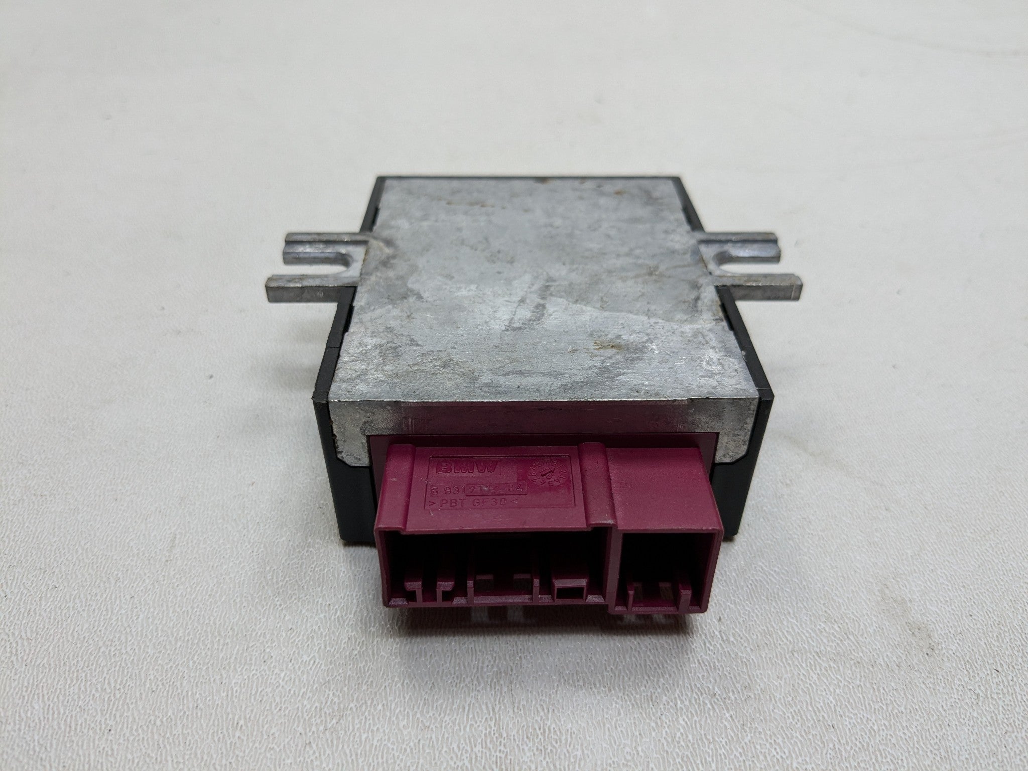2014 - 2016 BMW 528I OEM FUEL PUMP COMPUTER CONTROL MODULE UNIT