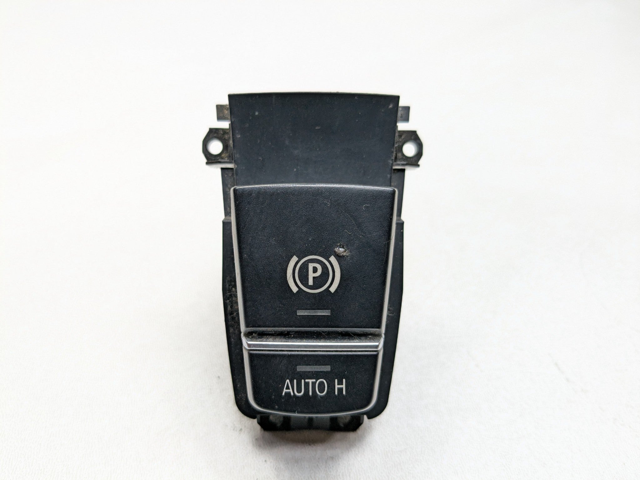 2014 - 2016 BMW 528I OEM EMERGENCY PARKING BRAKE AUTO HOLD CONTROL SWITCH