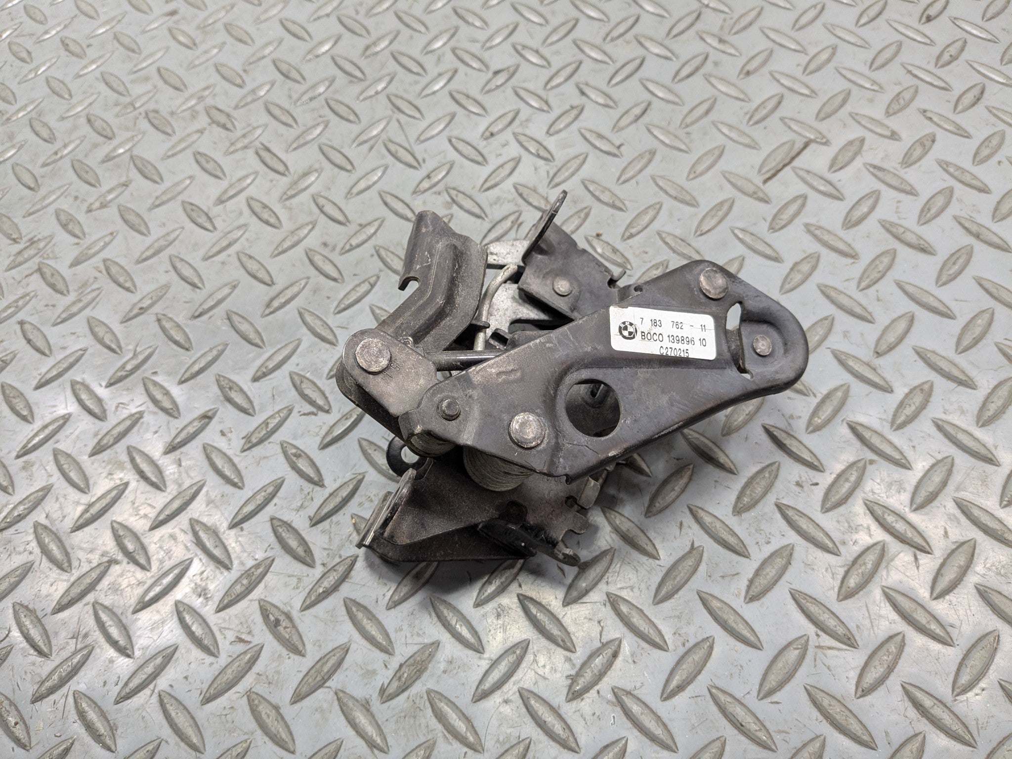 2014 - 2016 BMW 528I OEM HOOD BONNET LOCK LATCH ACTUATOR RIGHT PASSENGER SIDE