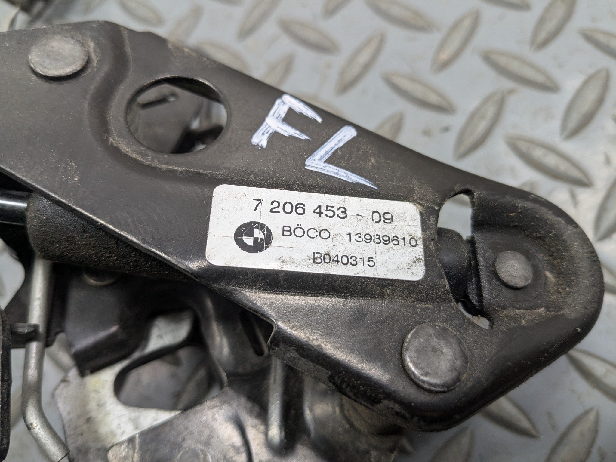 2014 - 2016 BMW 528I OEM HOOD BONNET LOCK LATCH ACTUATOR LEFT DRIVER SIDE