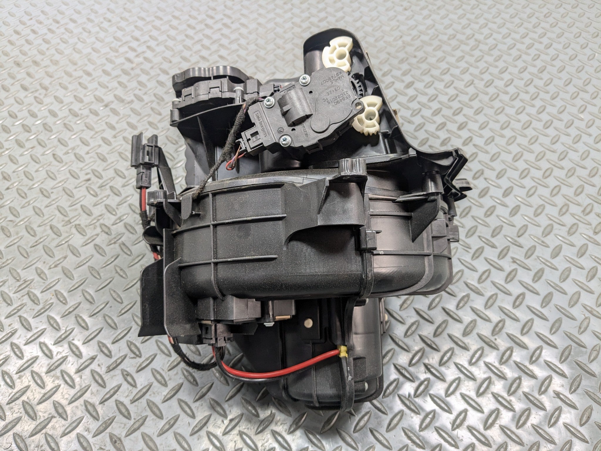 2014 - 2016 BMW 528I OEM AC EVAPORATOR HEATER BLOWER MOTOR FAN ASSEMBLY