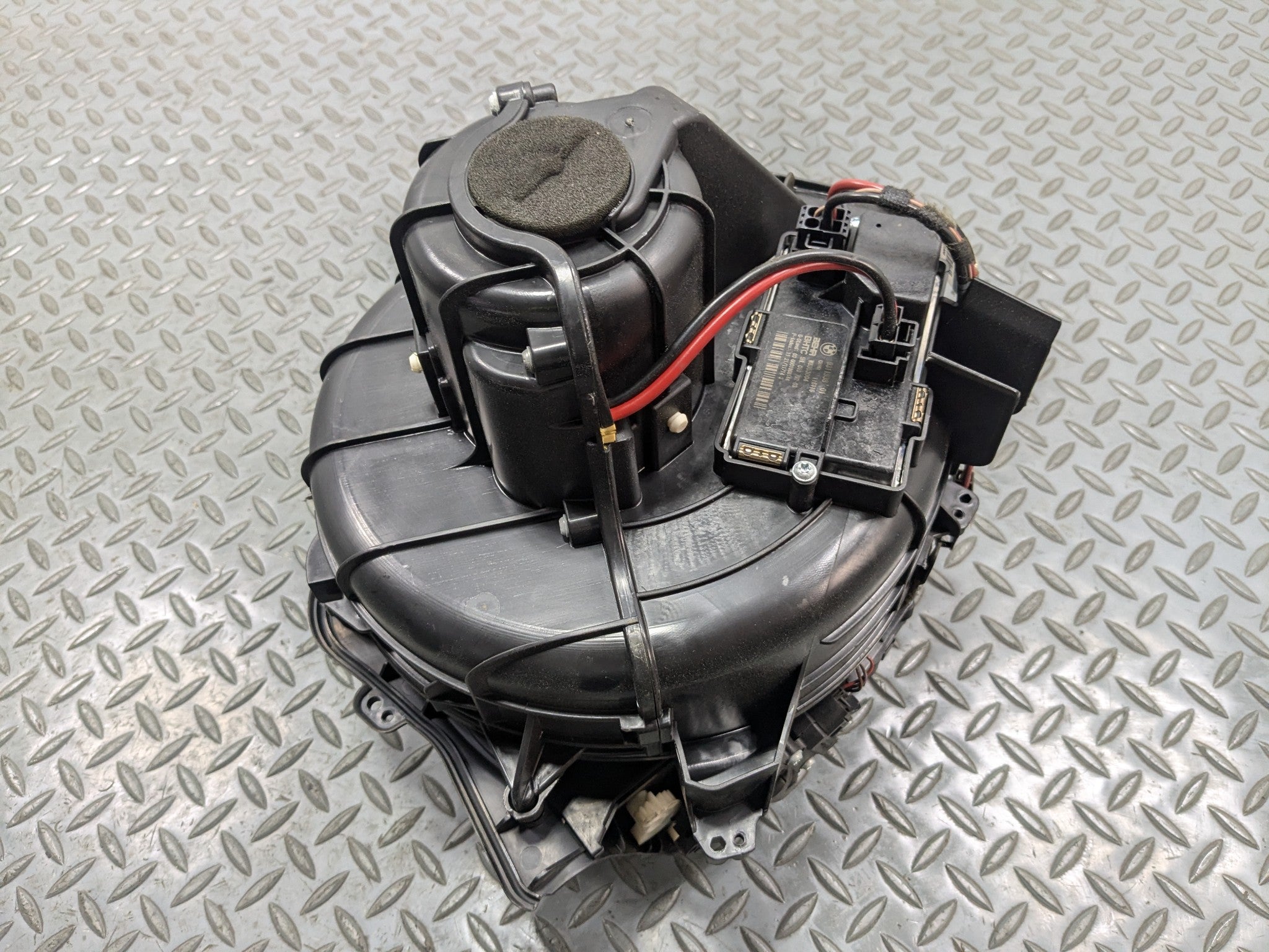 2014 - 2016 BMW 528I OEM AC EVAPORATOR HEATER BLOWER MOTOR FAN ASSEMBLY