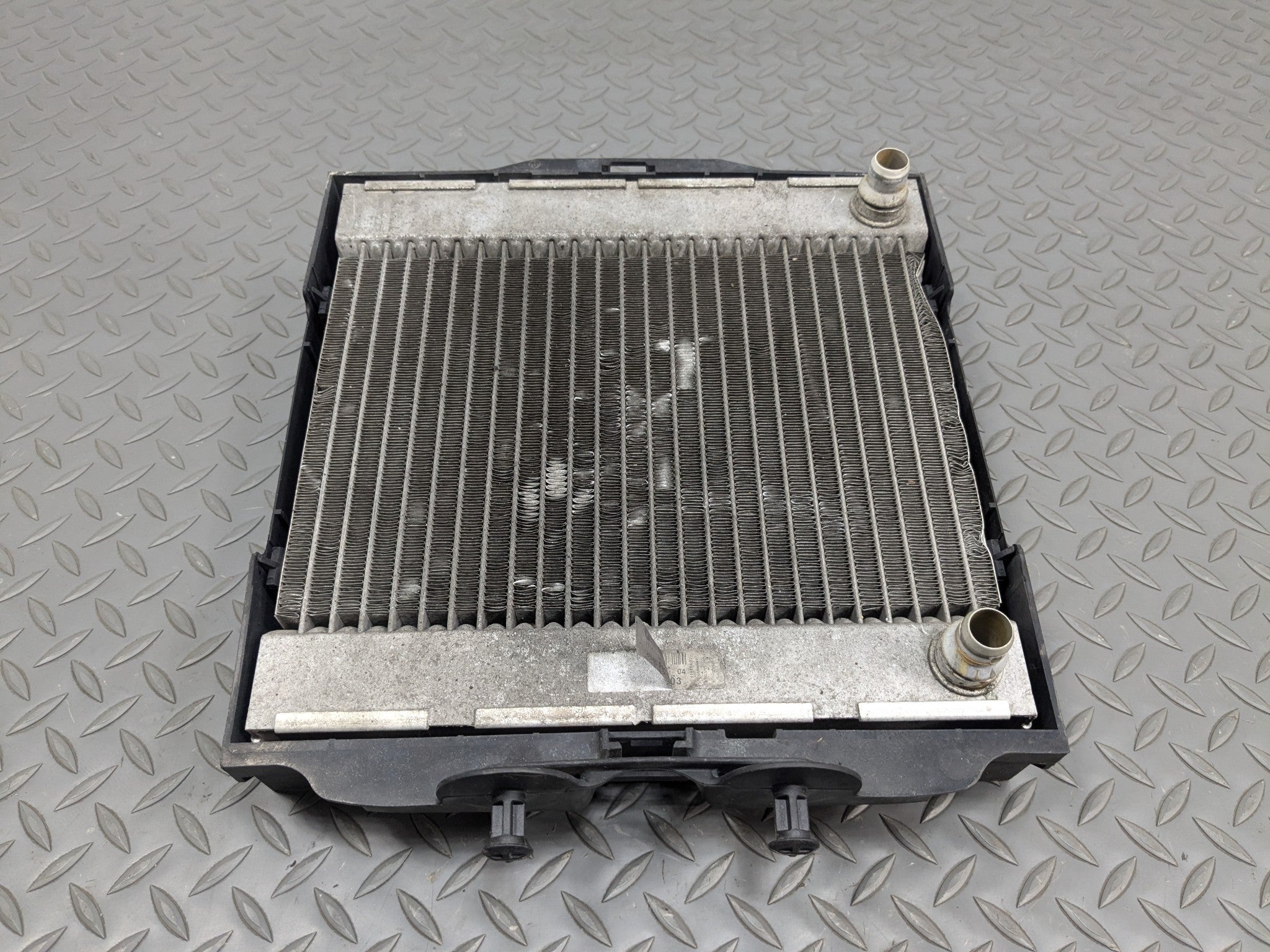 2014 - 2016 BMW 528I OEM ENGINE AUXILIARY OIL COOLER RADIATOR LEFT DRIVER SIDE