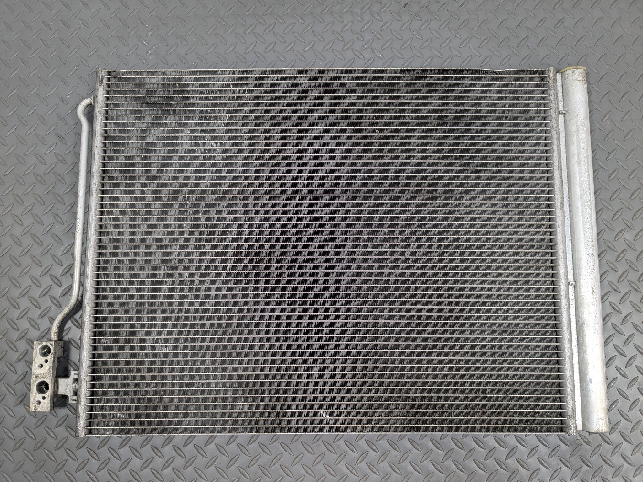 2014 - 2016 BMW 528I OEM AC AIR CONDITIONING CONDENSER RADIATOR ASSEMBLY