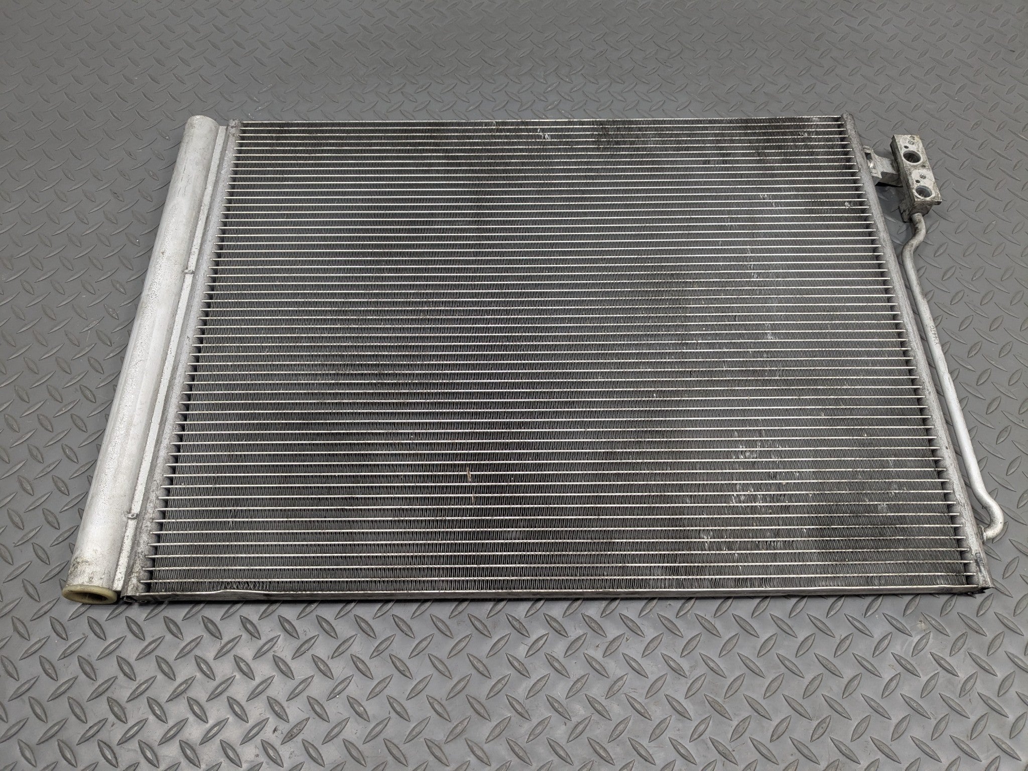 2014 - 2016 BMW 528I OEM AC AIR CONDITIONING CONDENSER RADIATOR ASSEMBLY