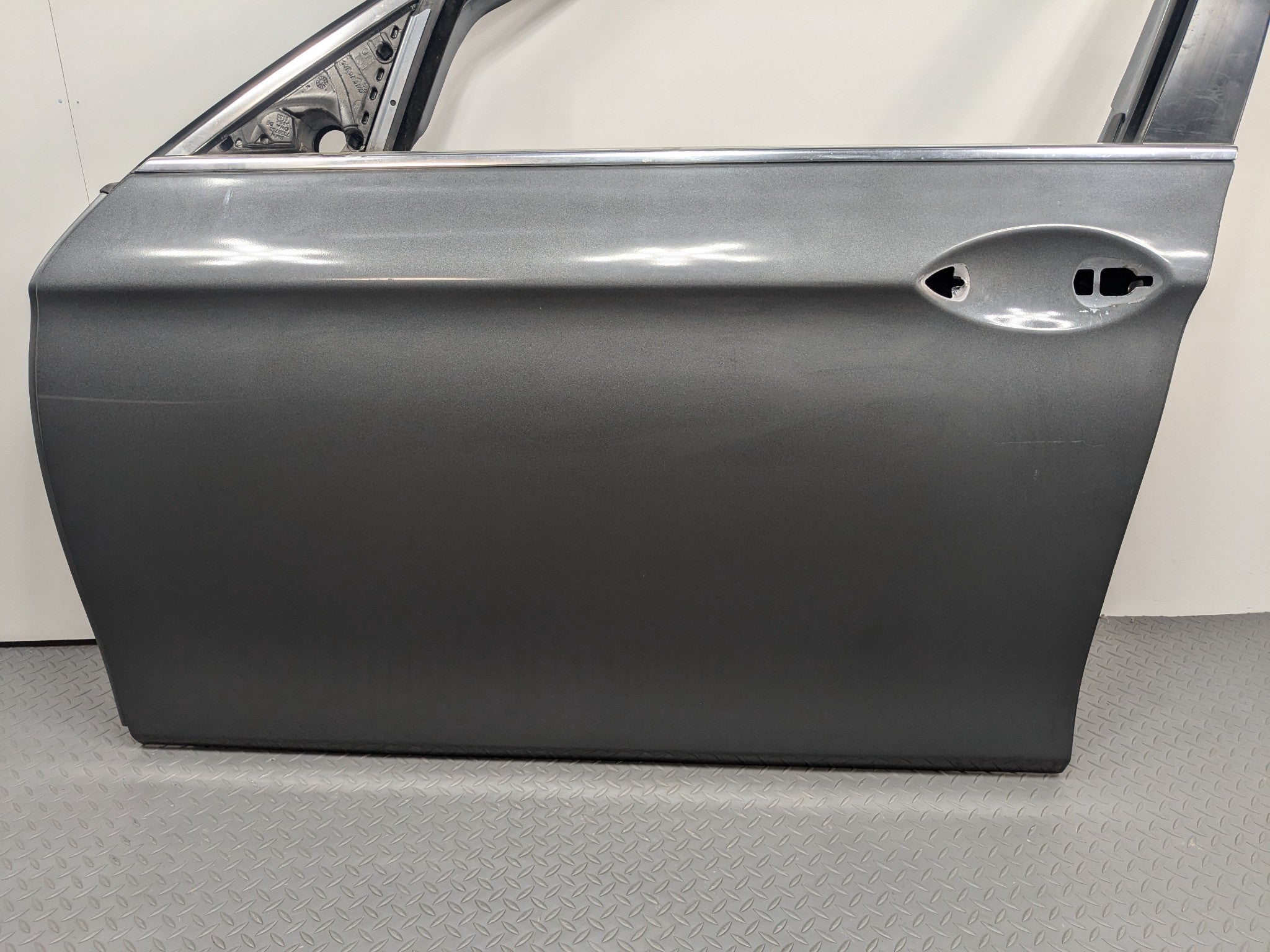 2014 - 2016 BMW 528I OEM DOOR SHELL PANEL MINERAL GRAY METALLIC FRONT LEFT SIDE