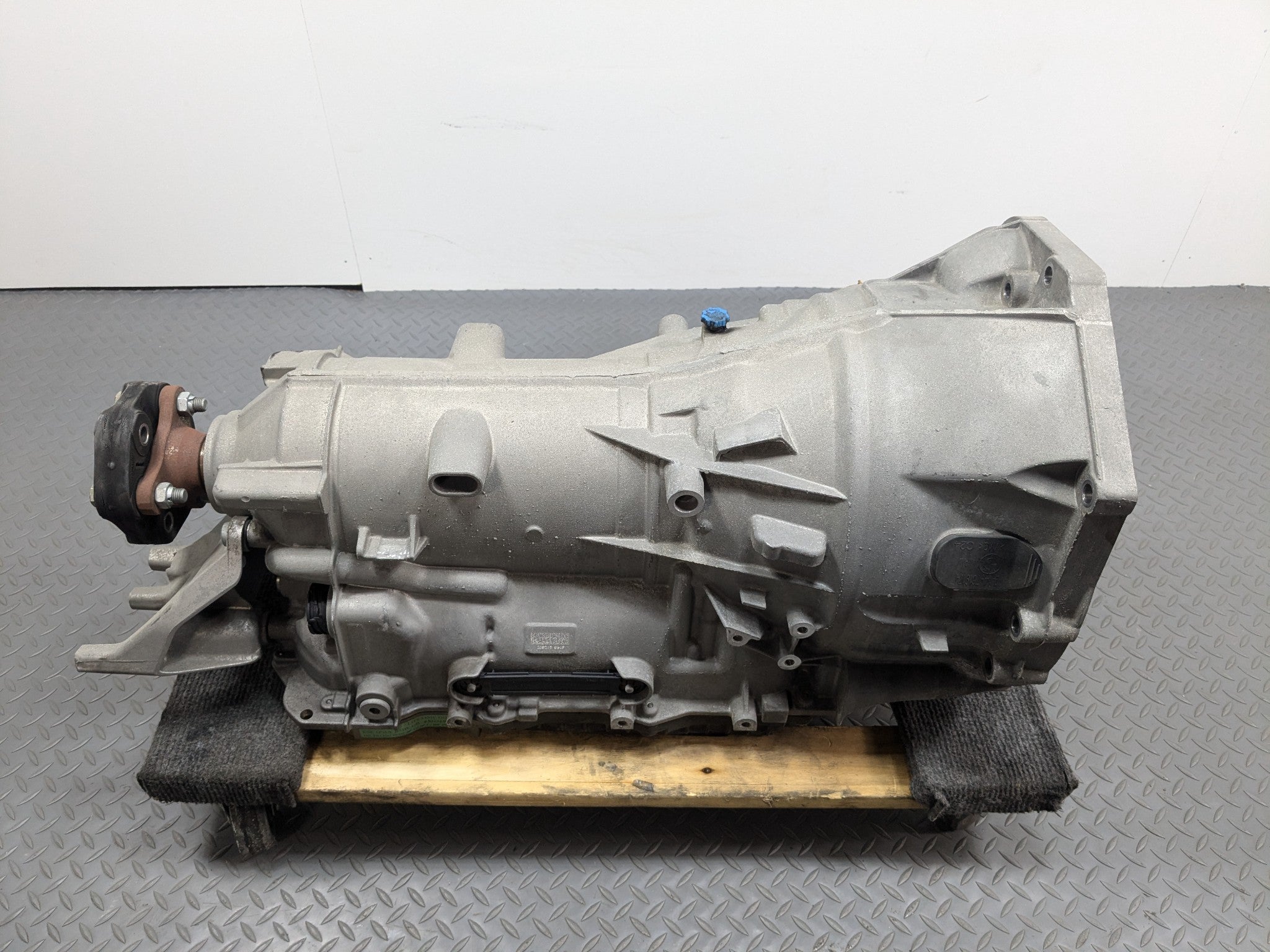 2014 - 2016 BMW 528I OEM AUTOMATIC TRANSMISSION GEARBOX ASSEMBLY 8-SPEED