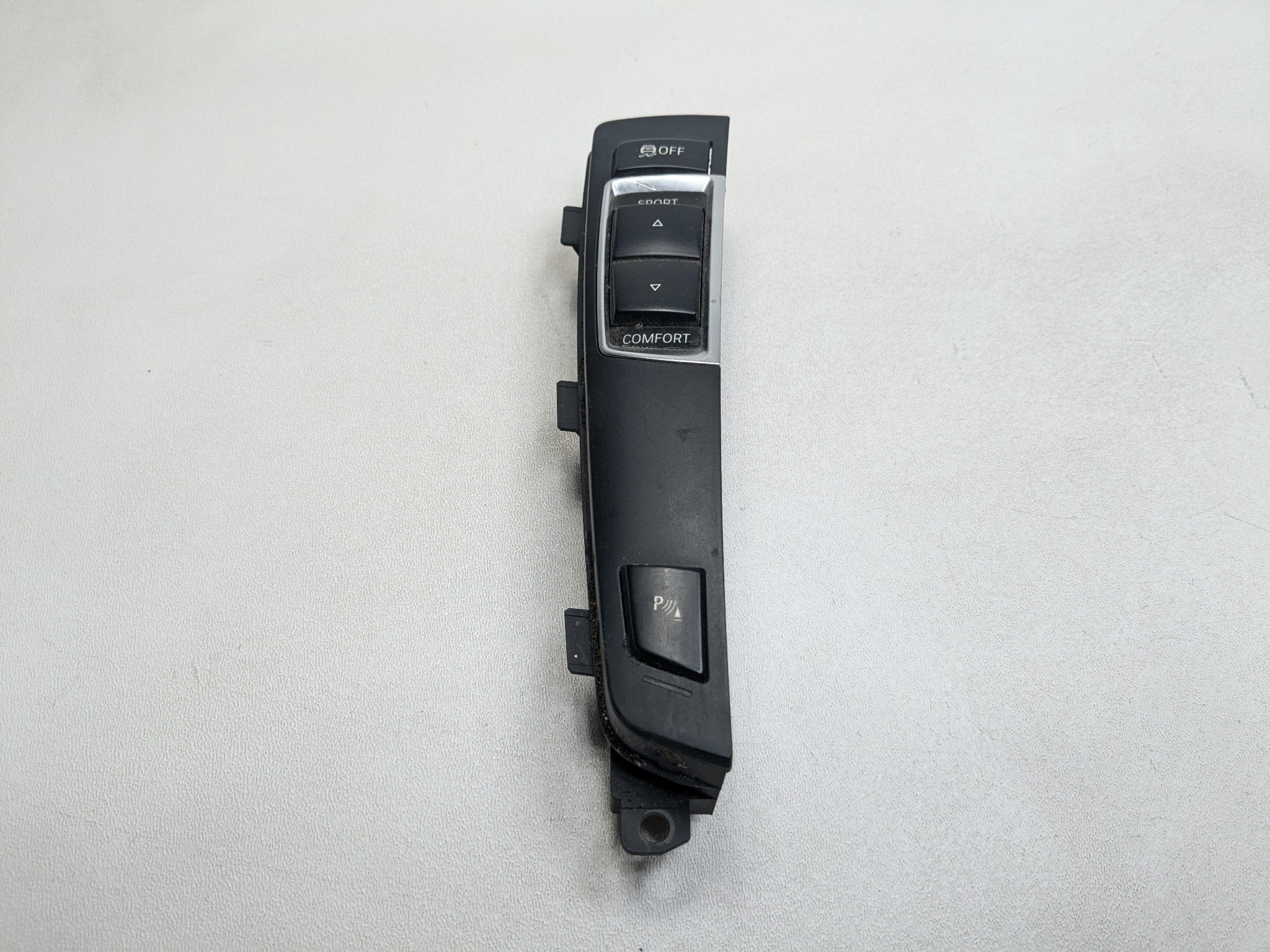 2014 - 2016 BMW 528I OEM CENTER CONSOLE SUSPENSION CONTROL PANEL SWITCH ASSEMBLY