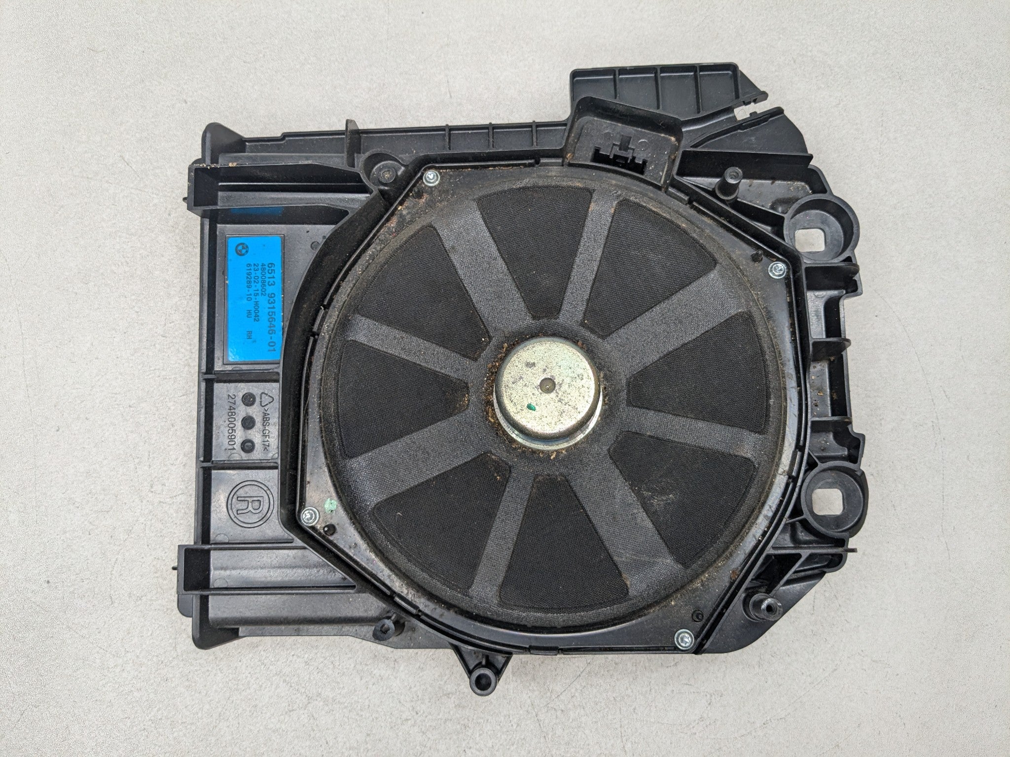 2014 - 2016 BMW 528I OEM CENTRAL BASS SUBWOOFER SPEAKER RIGHT PASSENGER SIDE