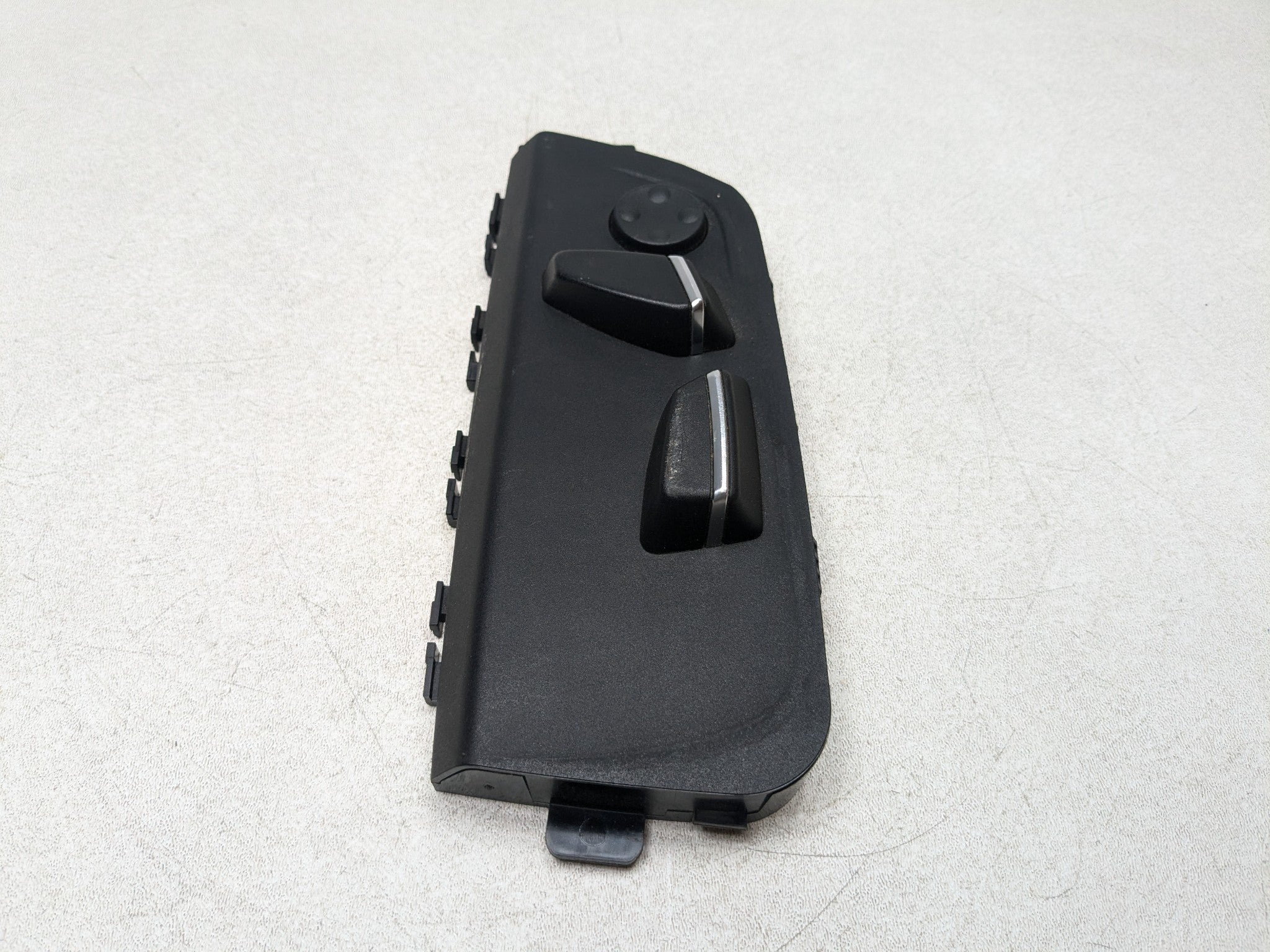 2014 - 2016 BMW 528I OEM POWER SEAT ADJUST CONTROL SWITCH FRONT LEFT DRIVER SIDE