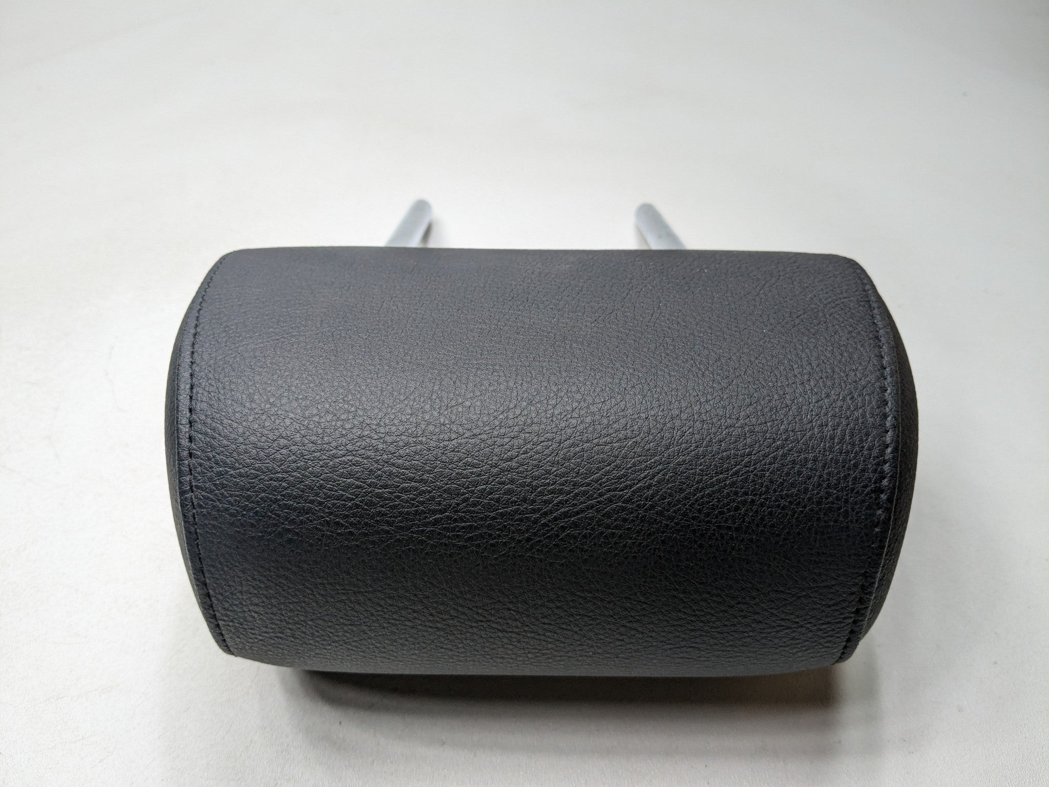 2014 - 2016 BMW 528I OEM SEAT HEADREST LEATHER BLACK REAR LEFT DRIVER SIDE