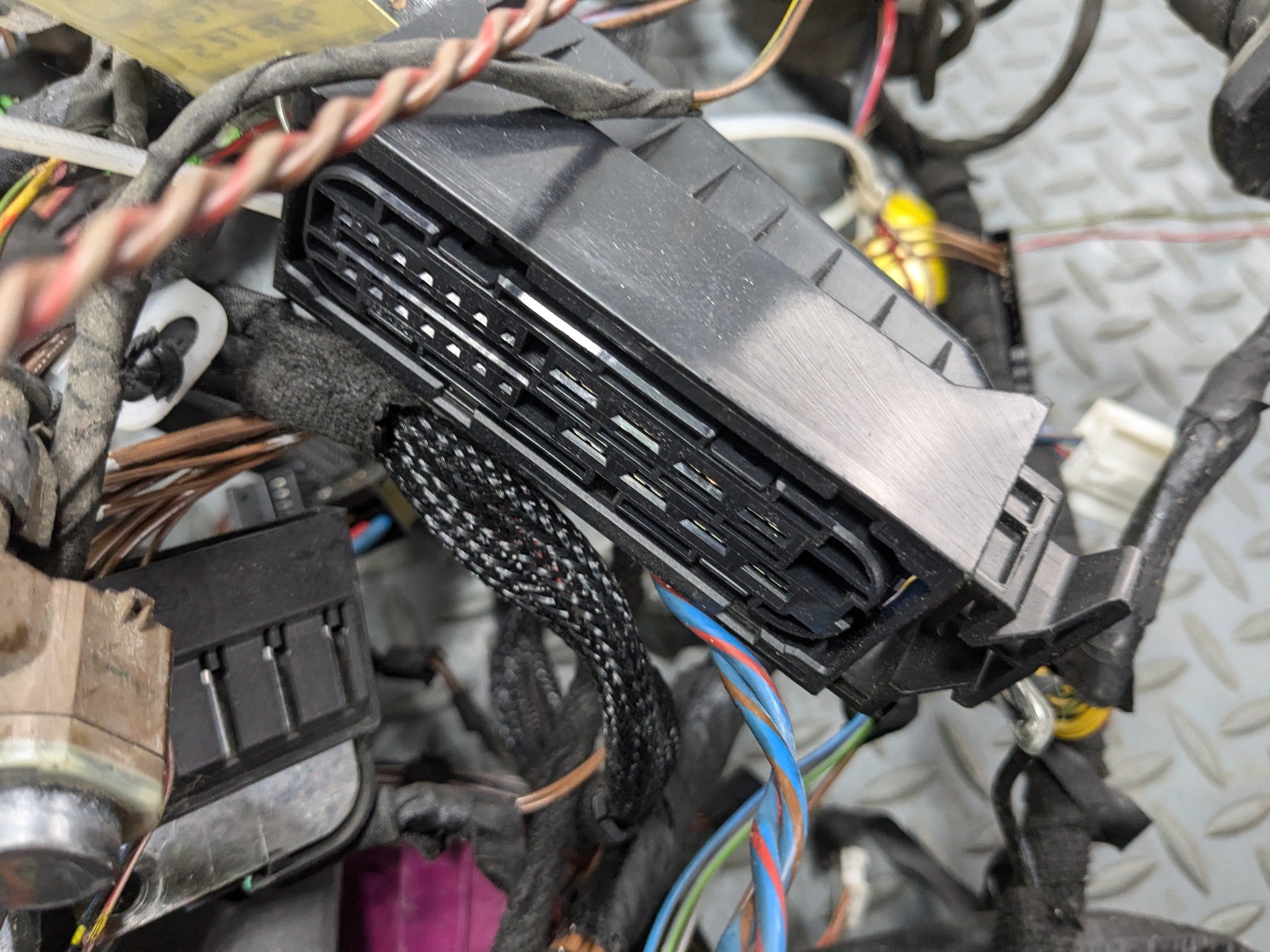 2014 - 2016 BMW 528I OEM INTERIOR BODY WIRE HARNESS CABLE AND CONNECTOR